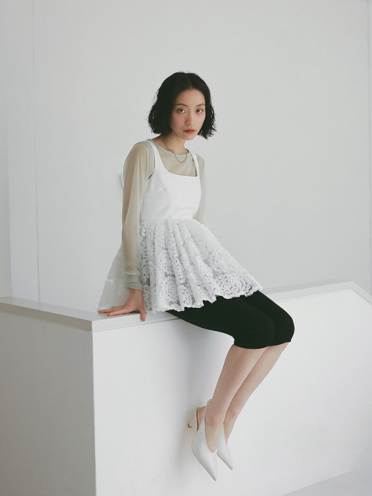 ボリュームペプラムトップス