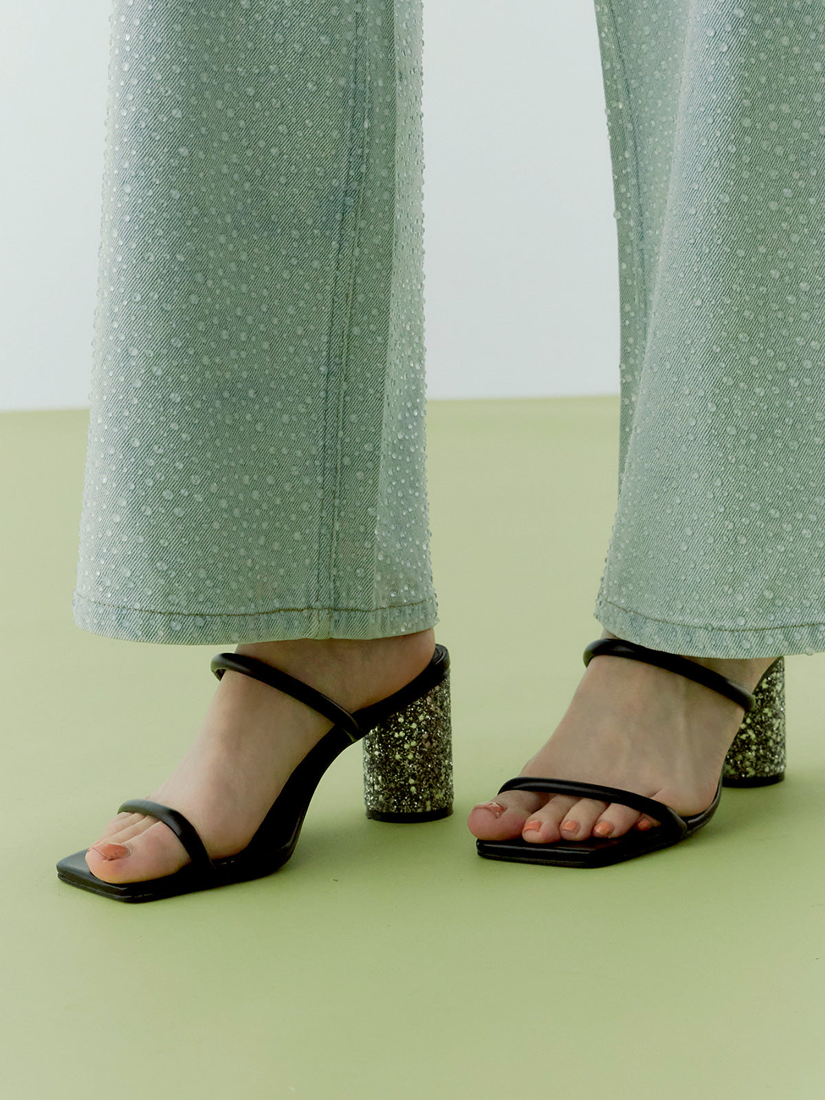 グリッターヒールサンダル