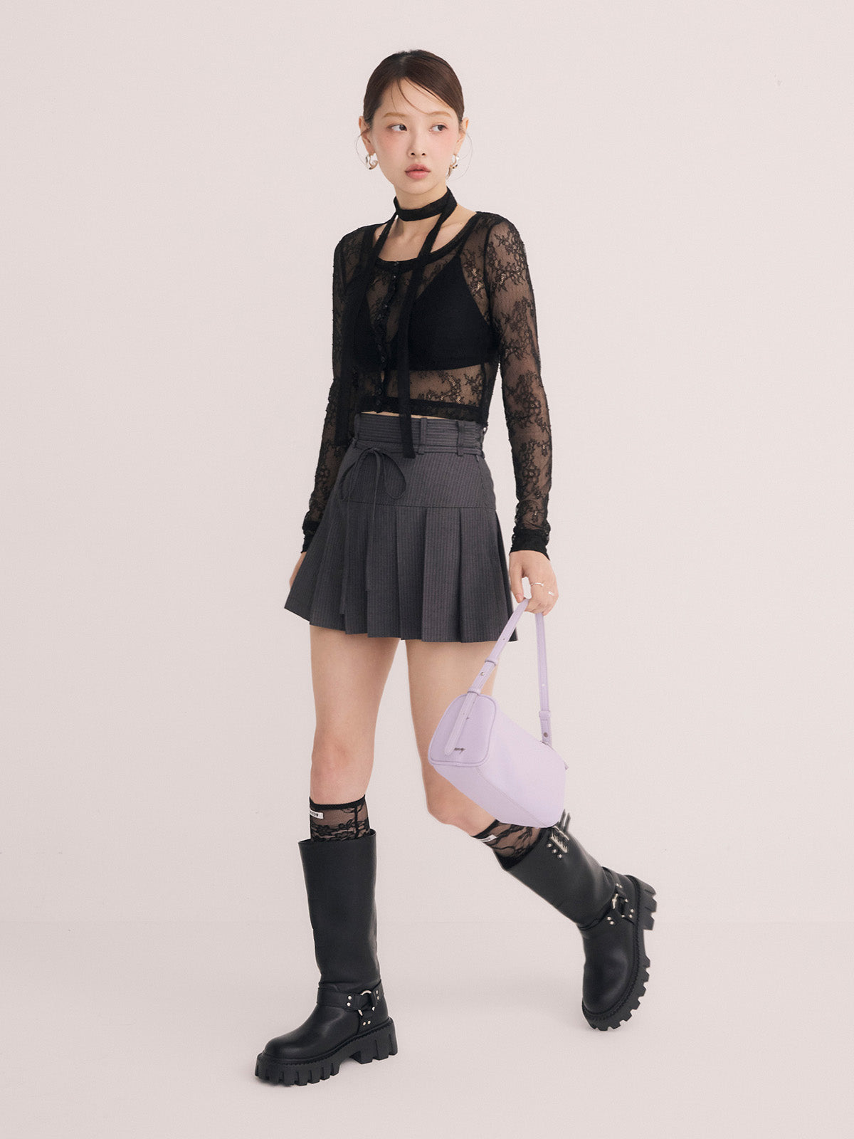 チョーカー付きレーストップス