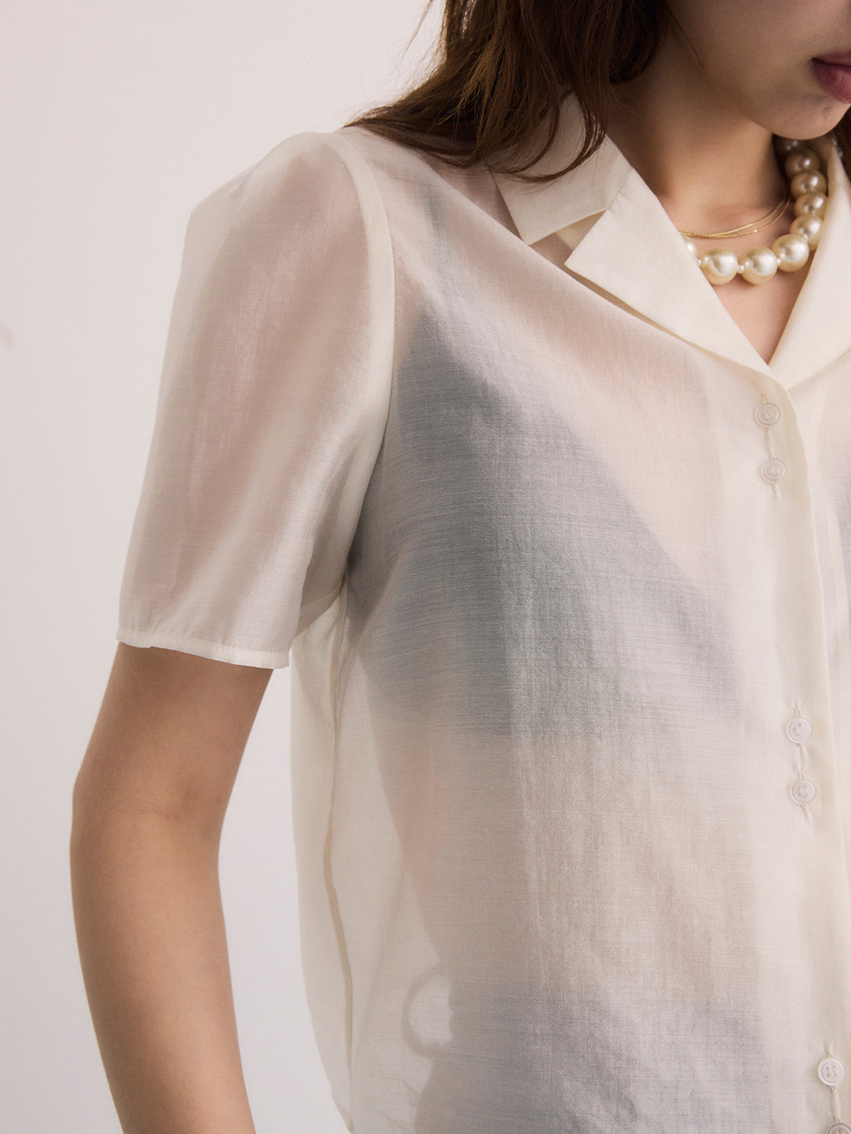 オープンカラーシアーシャツ