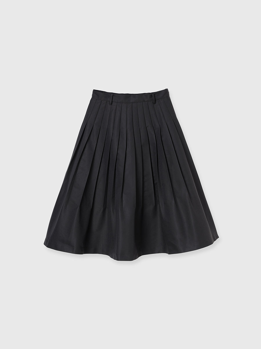 プリーツミディスカート