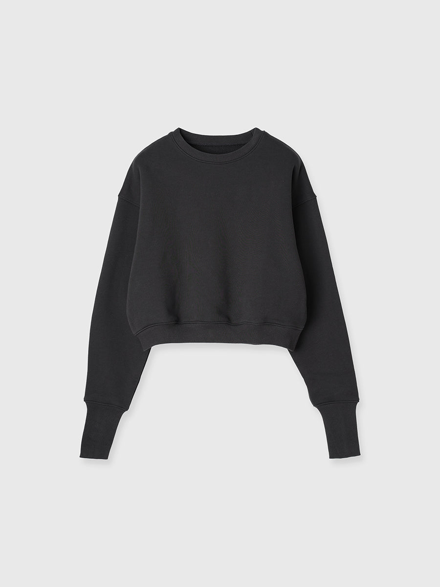 バックロゴ刺繍プルオーバー