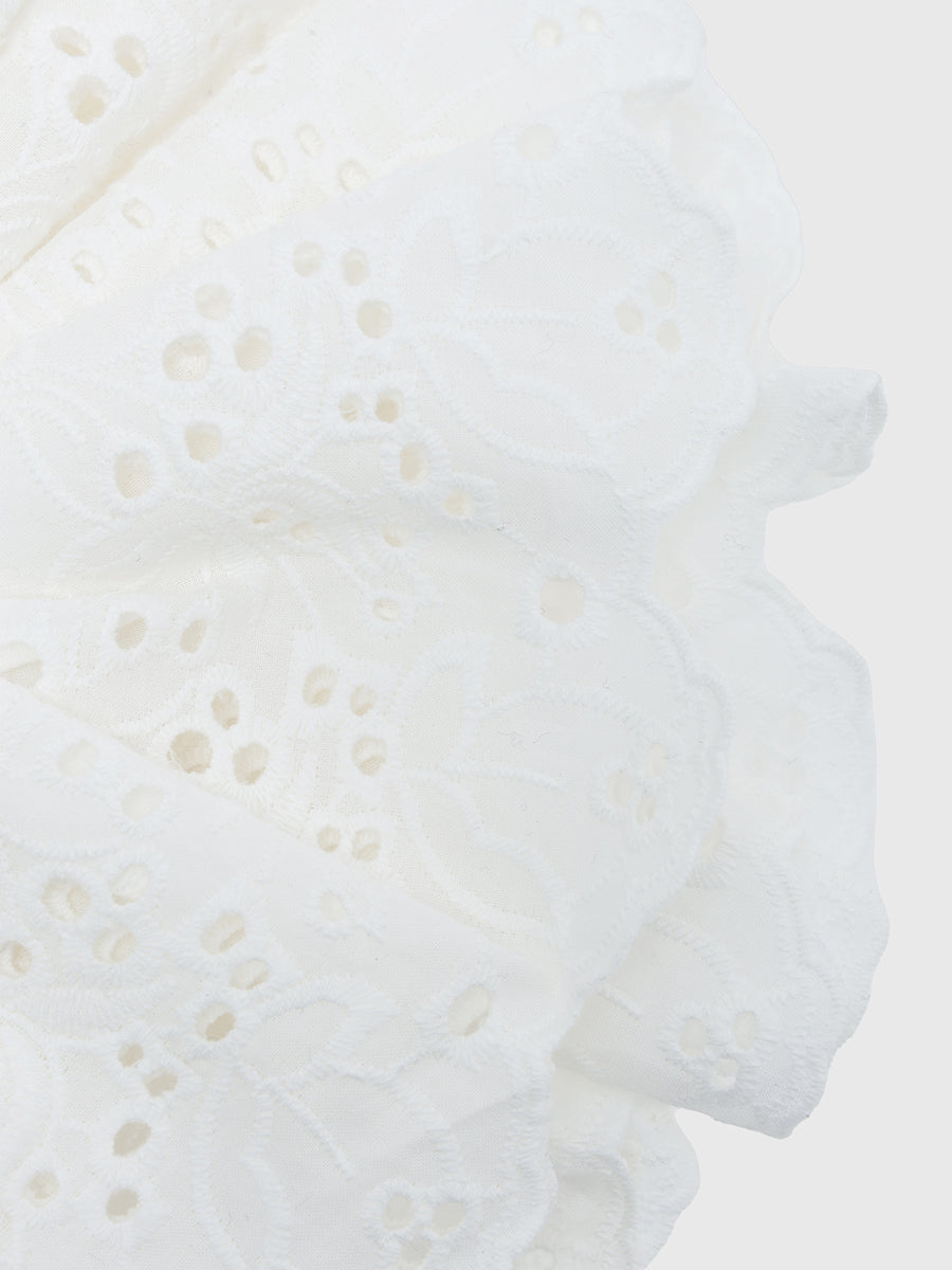 エンブロイダリーフラワーシュシュ