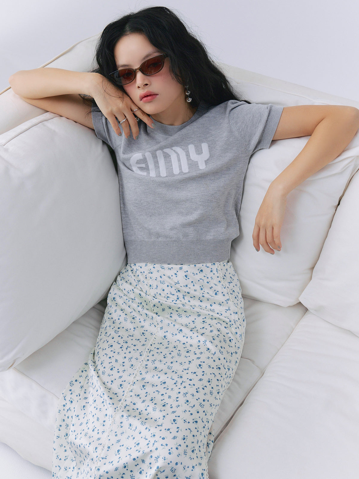 リトルフラワータイトスカート