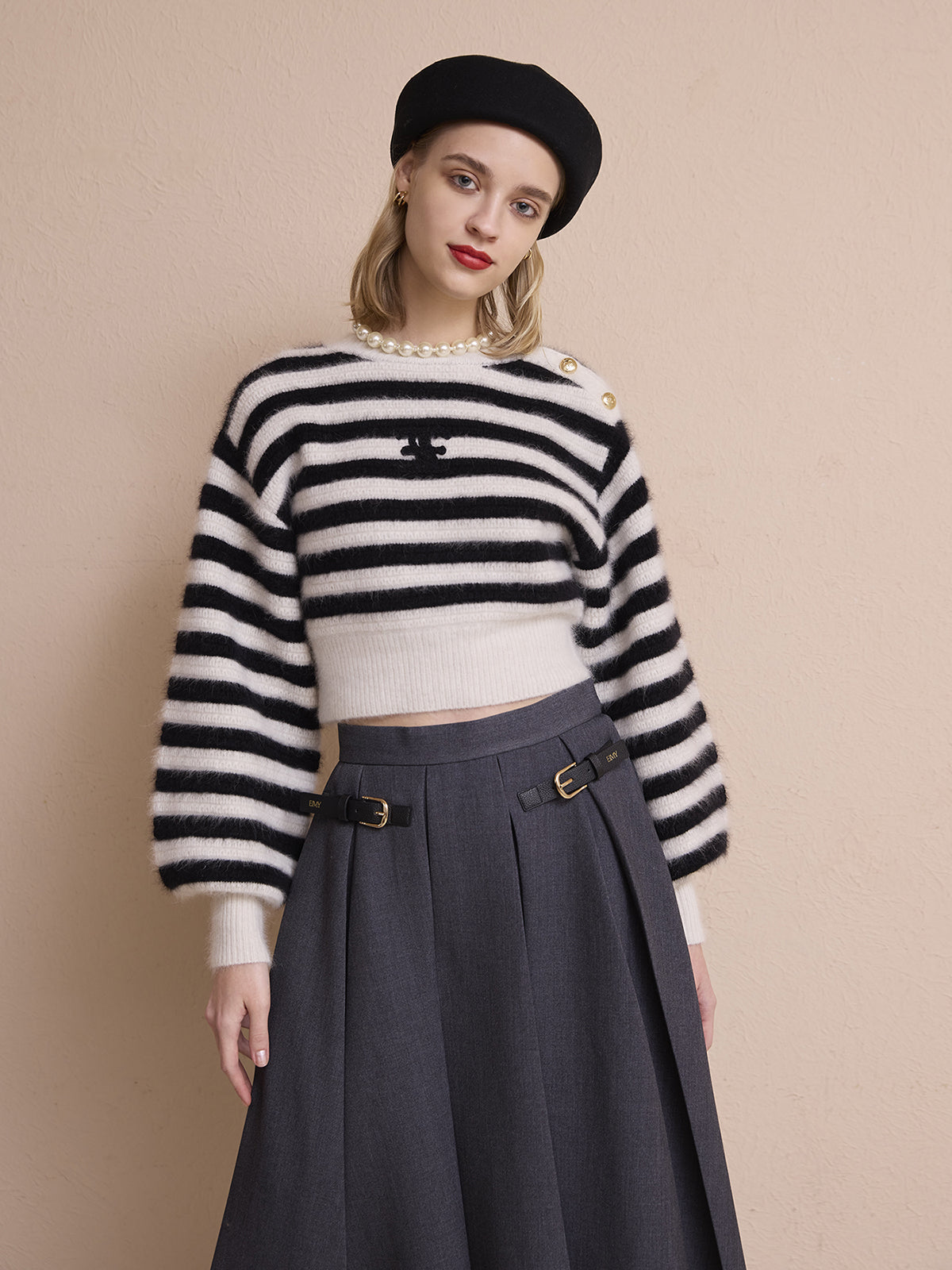 MODEL:172cm／COLOR:BORDER／SIZE:F