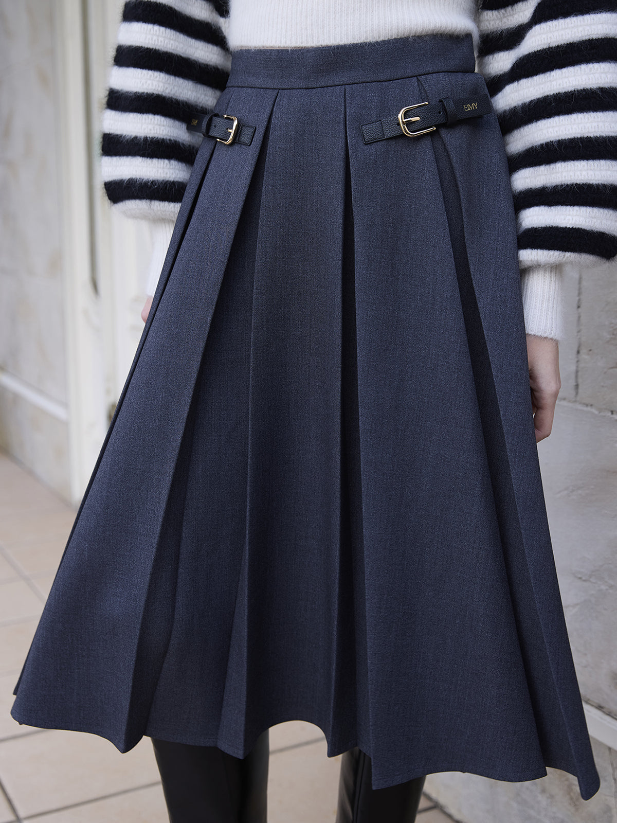 ベルトディテールプリーツスカート