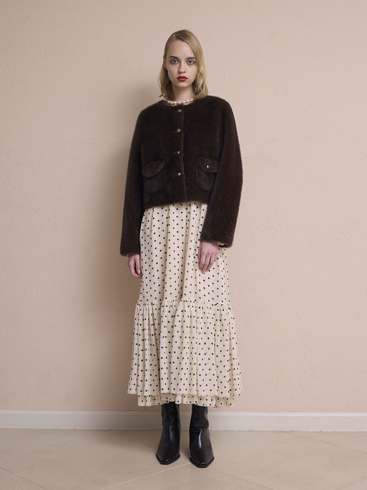 ゴールドボタンフェイクファージャケット