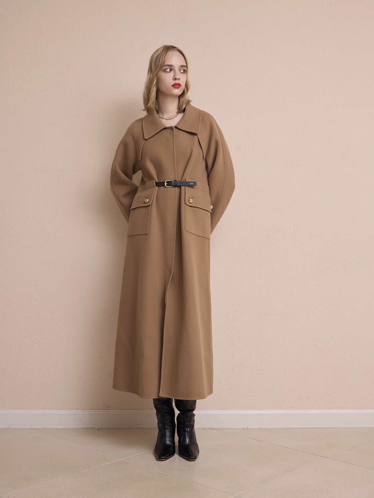 ドルマンシルエットロングコート