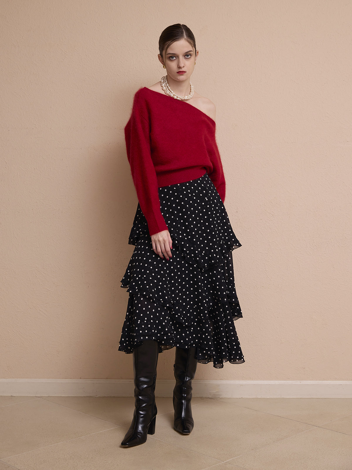 MODEL:173cm／COLOR:RED／SIZE:F