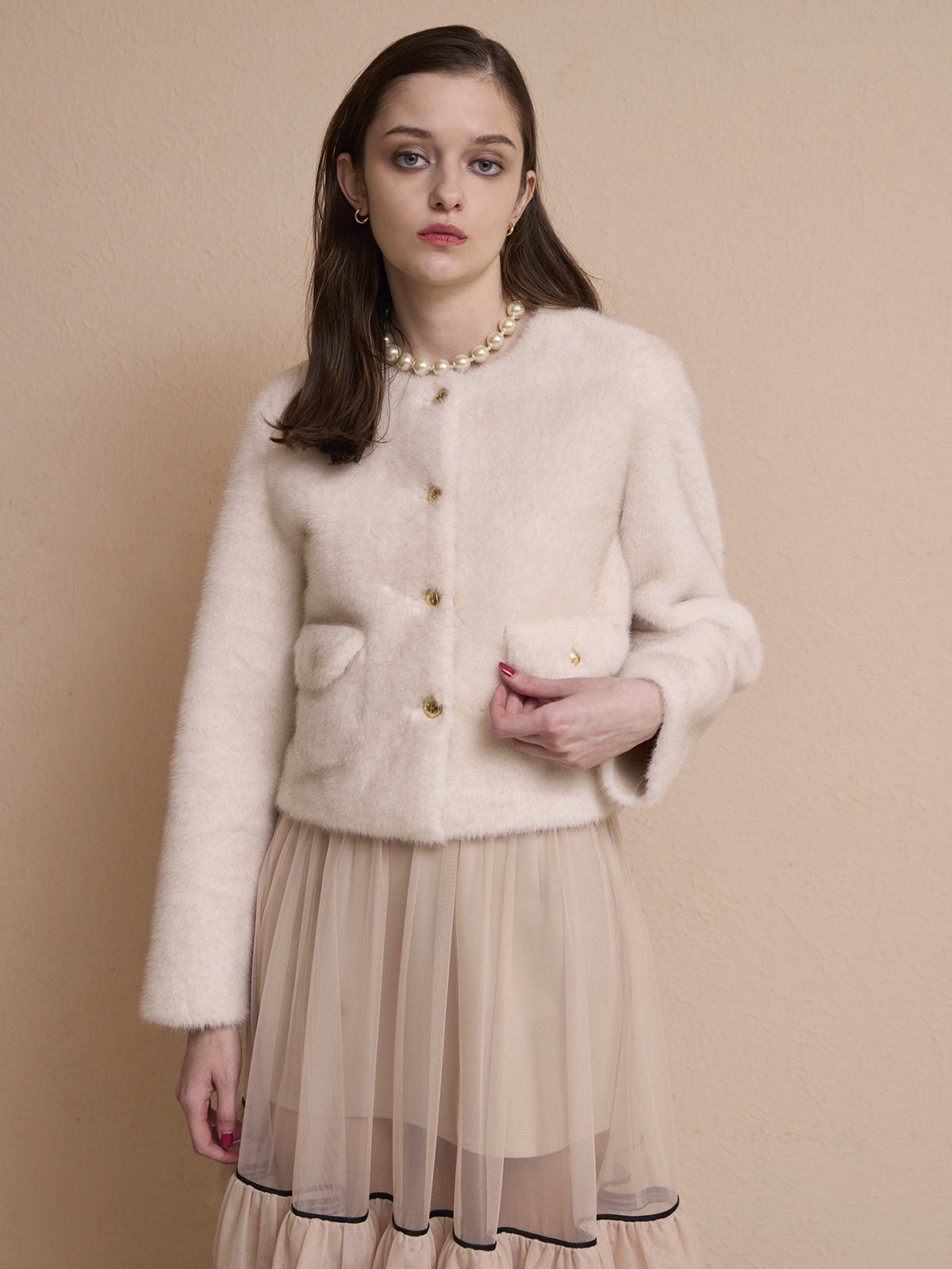 MODEL:173cm／COLOR:WHITE／SIZE:36