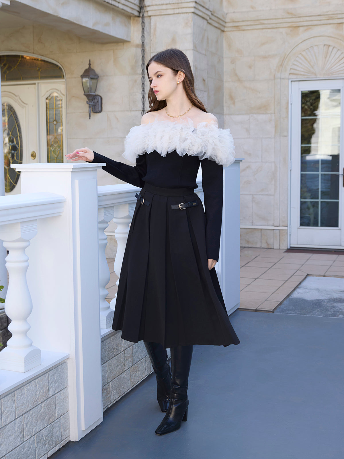 ベルトディテールプリーツスカート