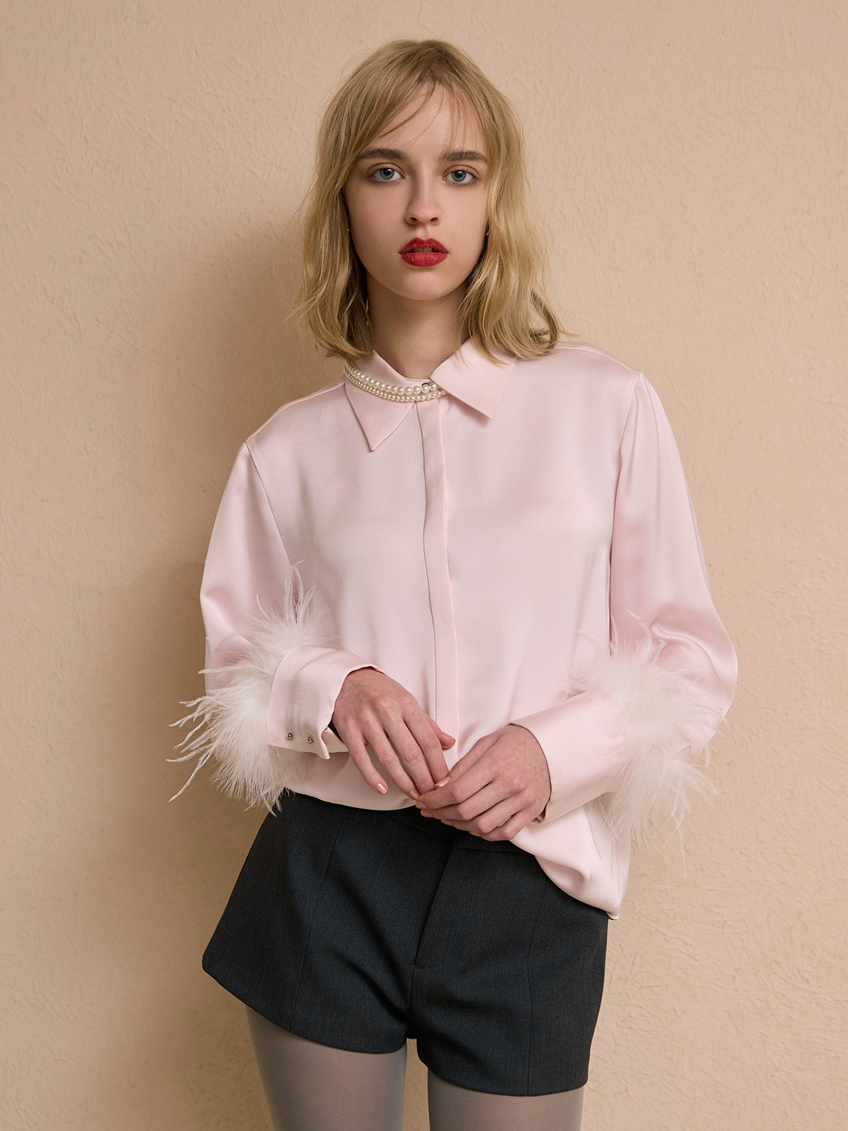 フェザートリムサテンシャツ