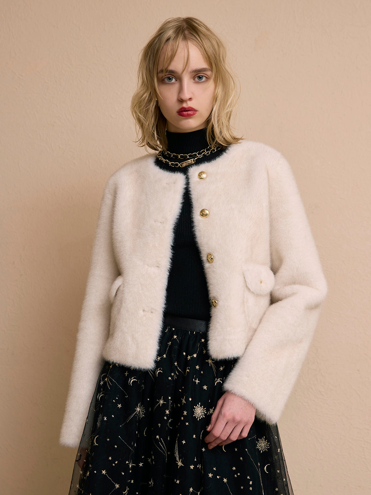 ゴールドボタンフェイクファージャケット