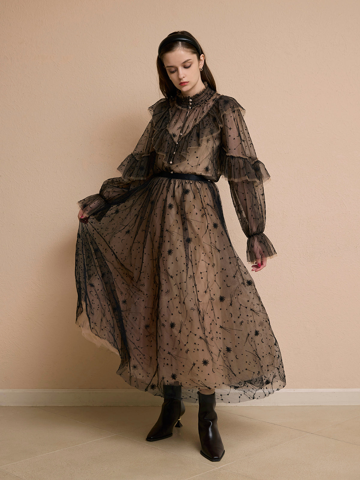 スターエンブロイダリースカート