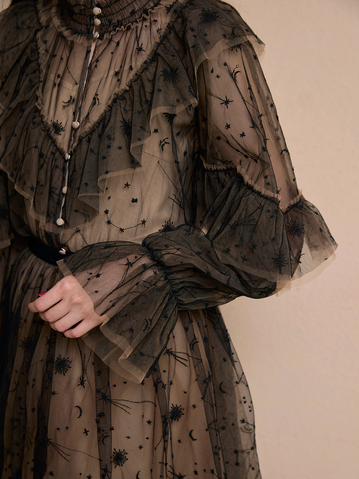 スターエンブロイダリーブラウス