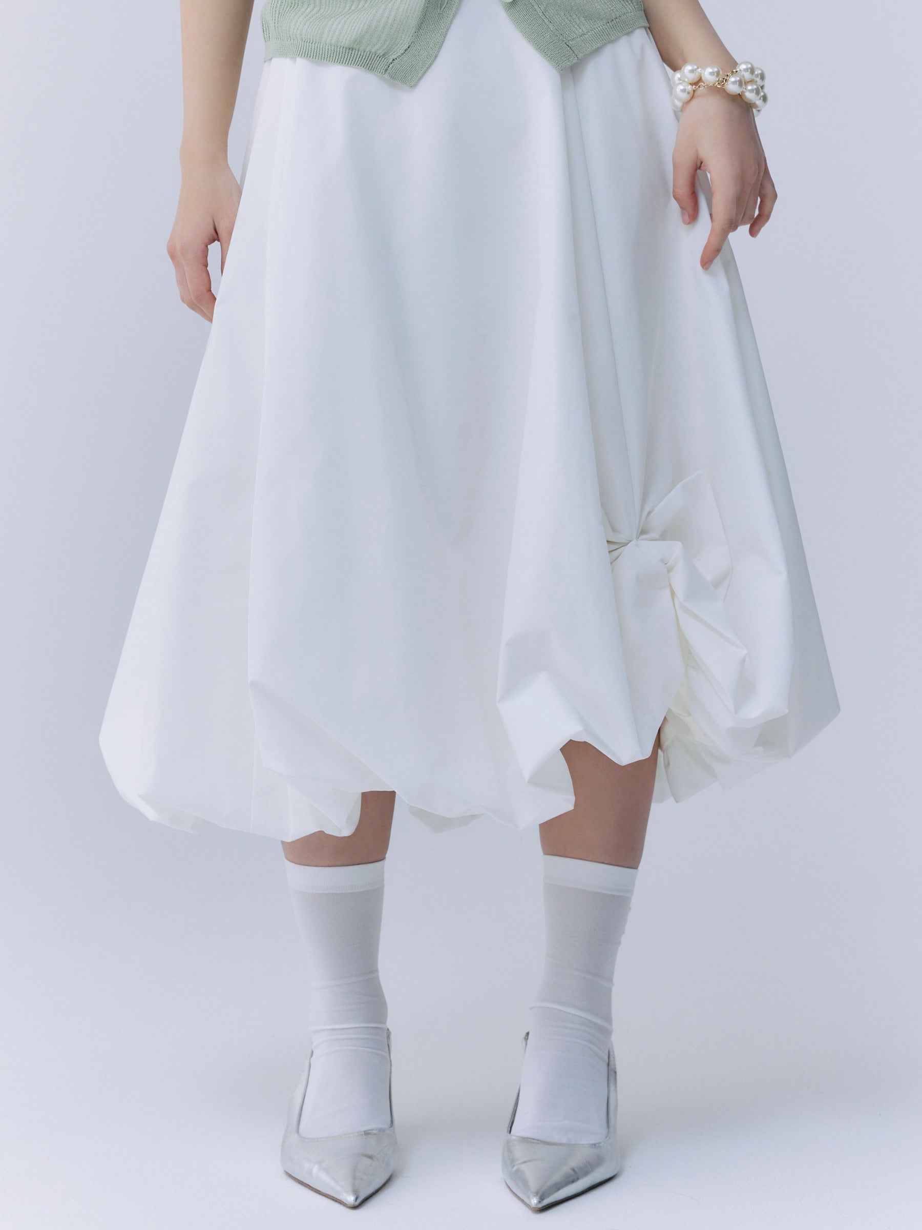 新品タグ付き　アルページュストーリー 裾バルーン ミディ スカート 白 ホワイト 新品タグ付き アルページュストーリー 裾バルーン ミディ