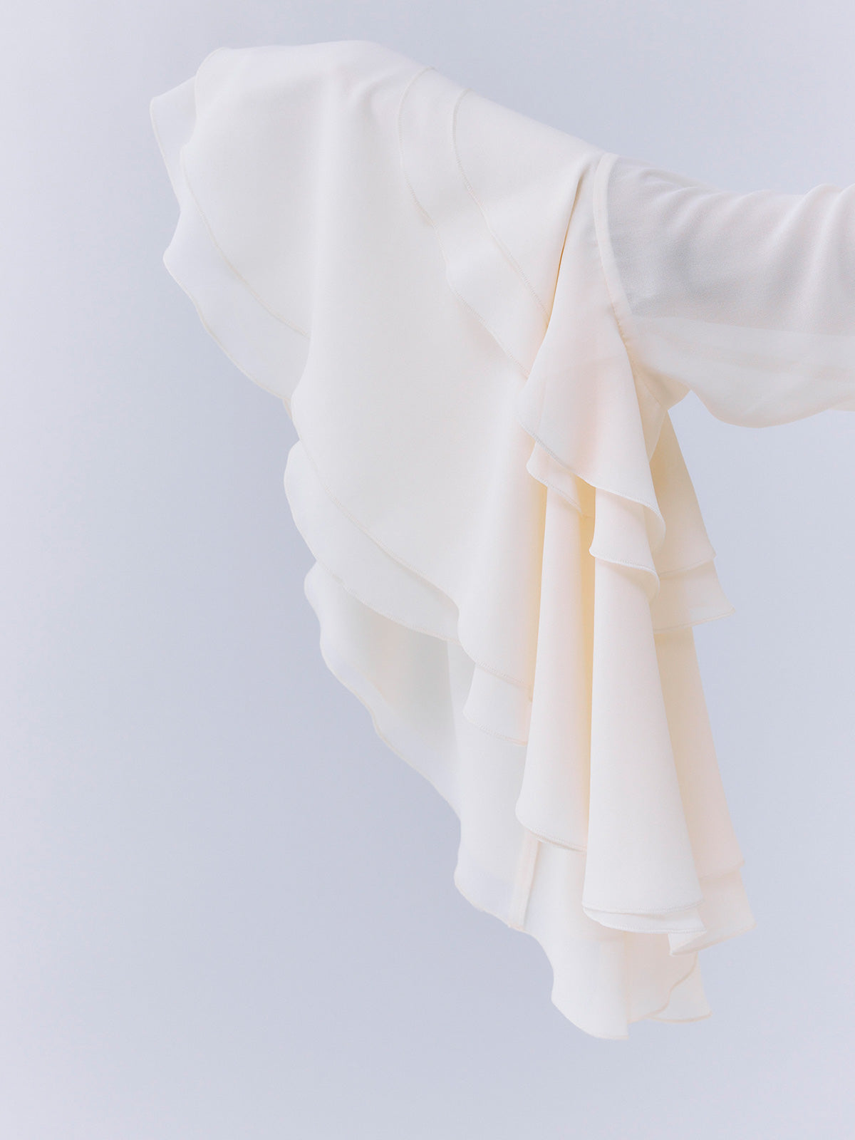 ボリュームラッフルミニドレス