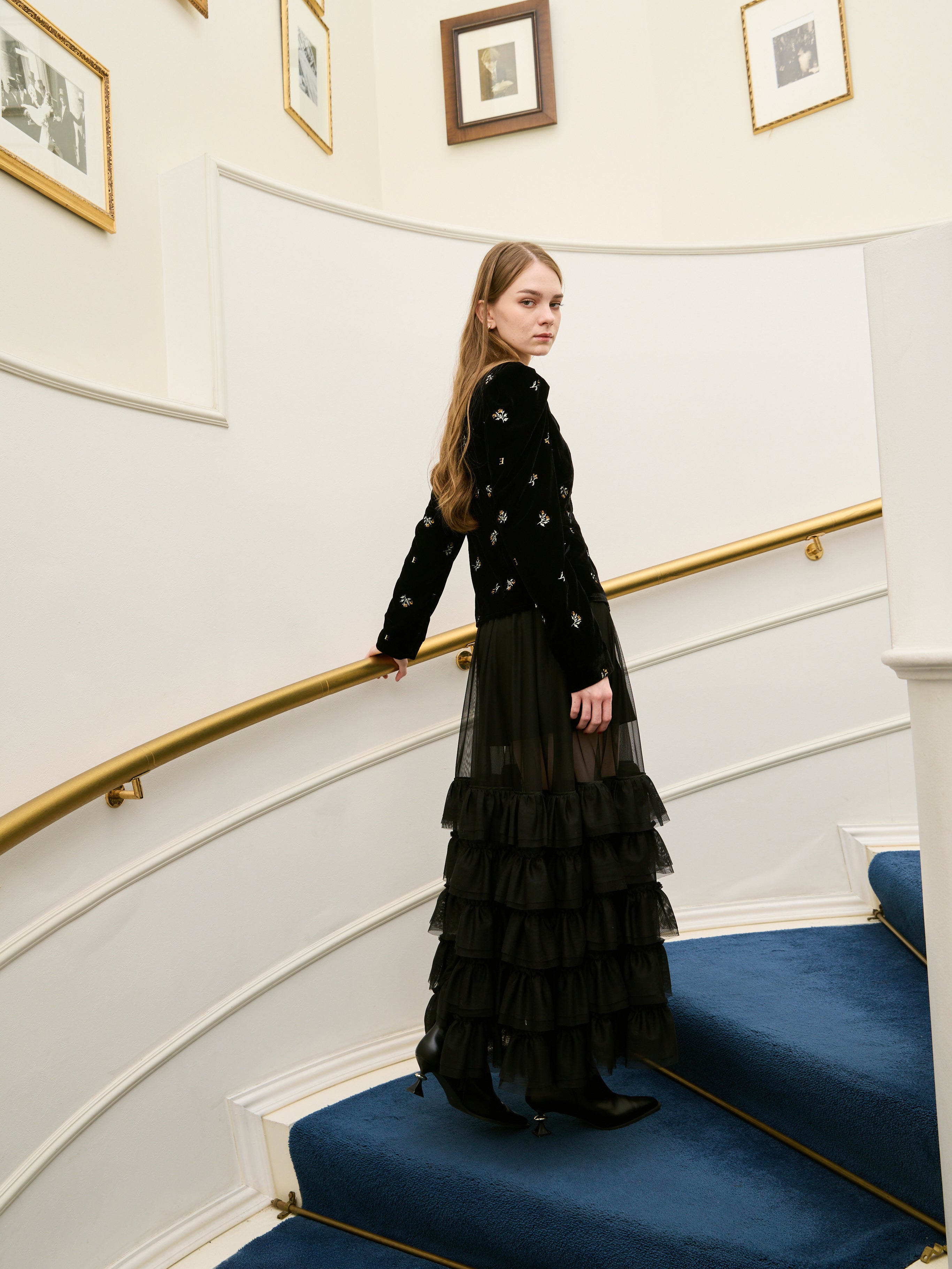 フラワーモチーフベルベットパフショルダージャケット