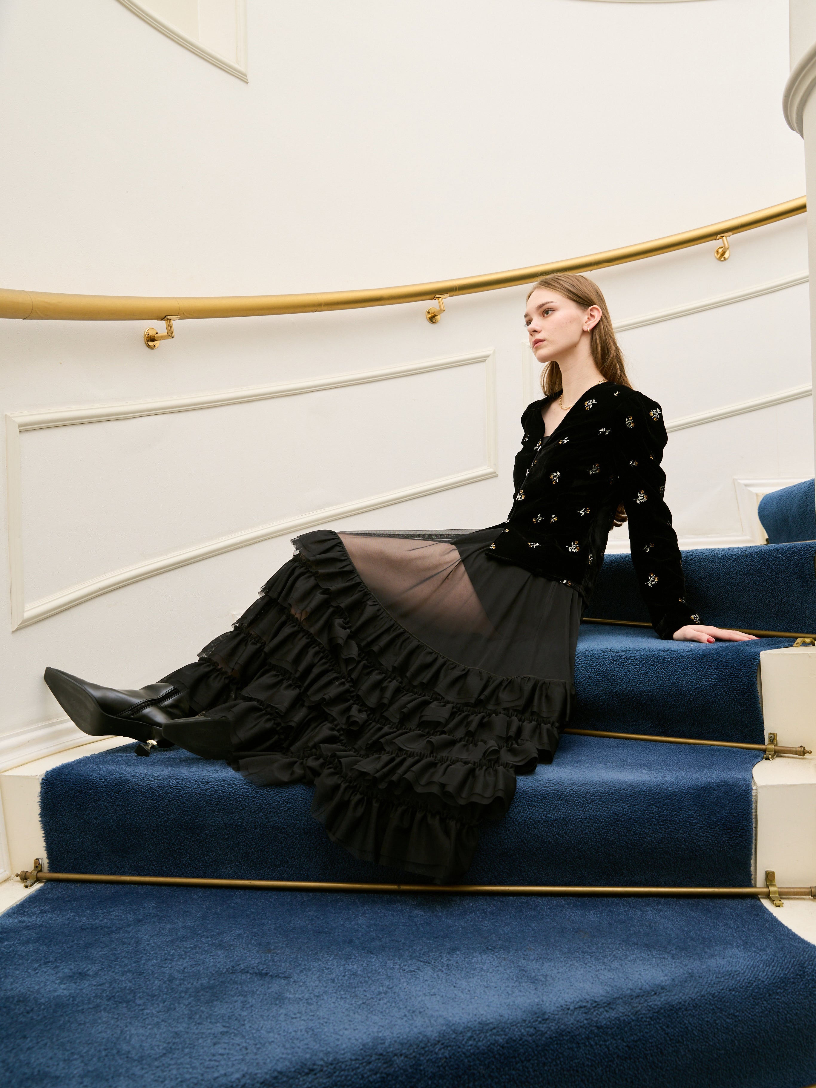 フラワーモチーフベルベットパフショルダージャケット