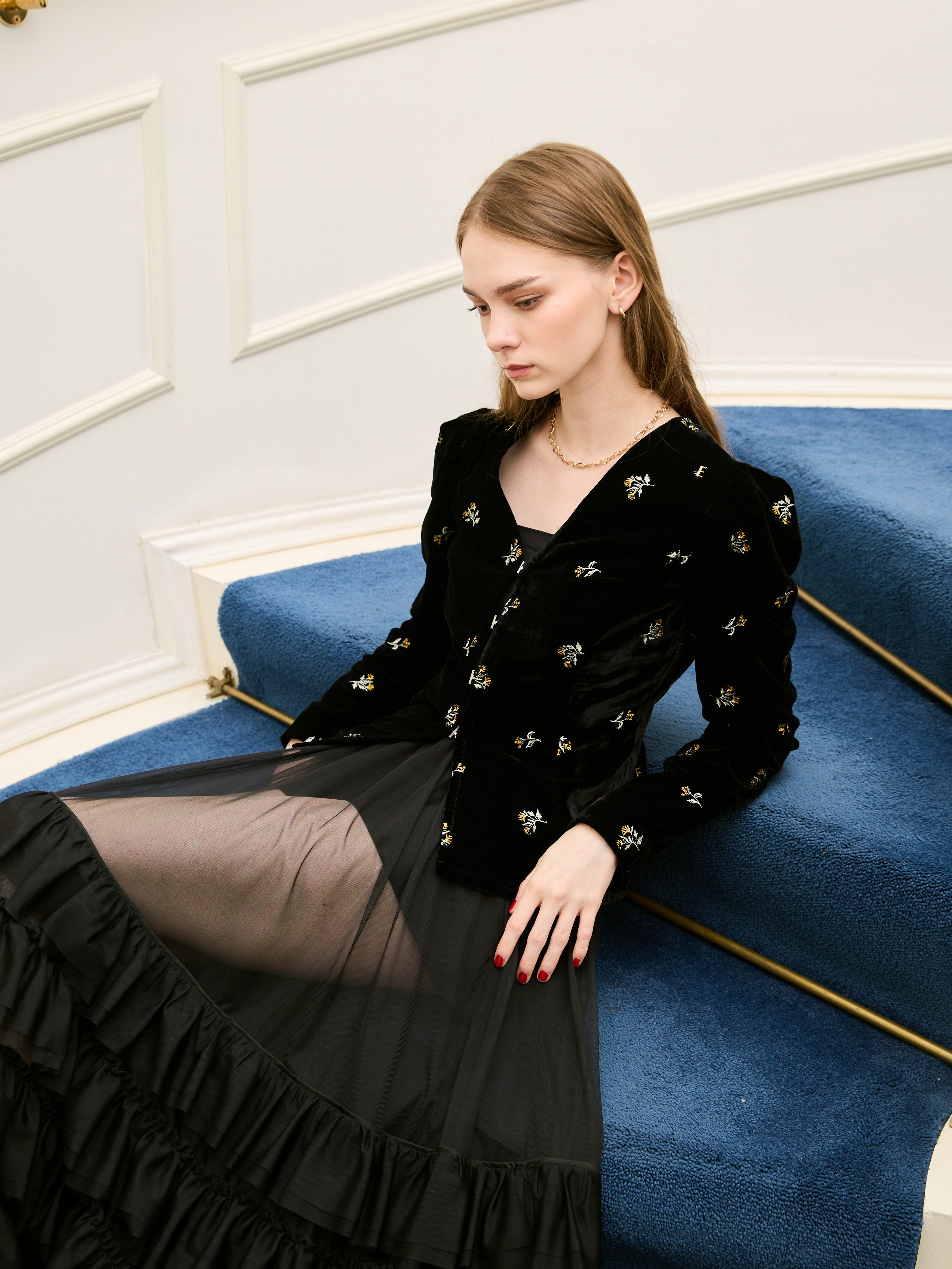 フラワーモチーフベルベットパフショルダージャケット