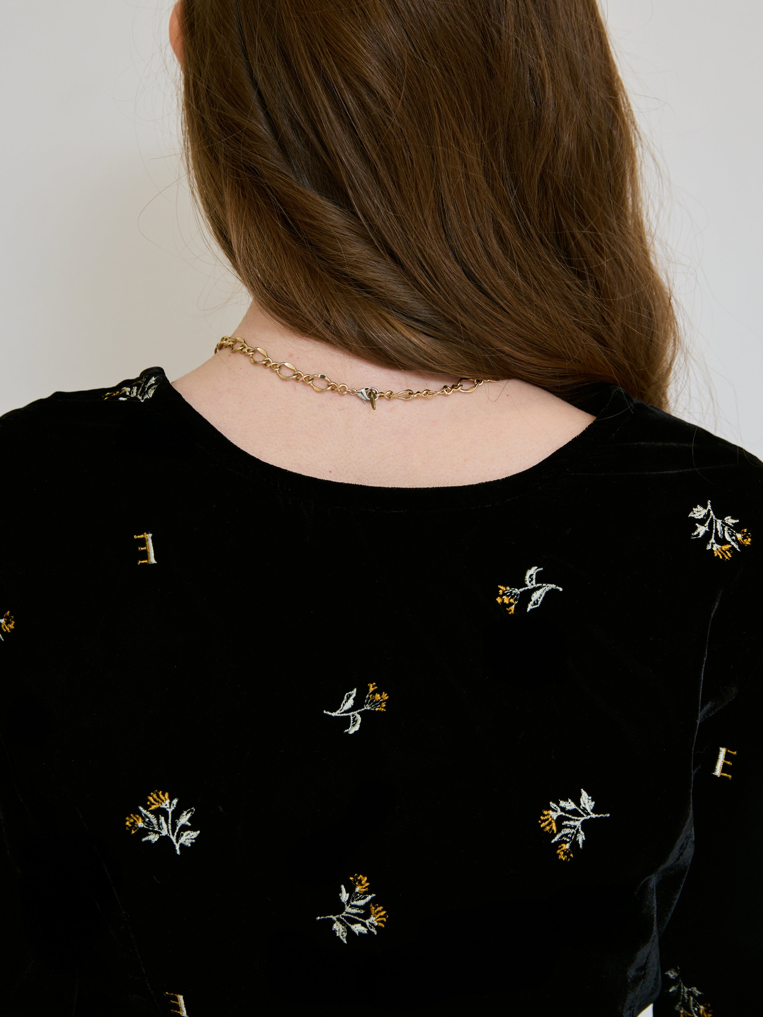 フラワーモチーフベルベットパフショルダージャケット