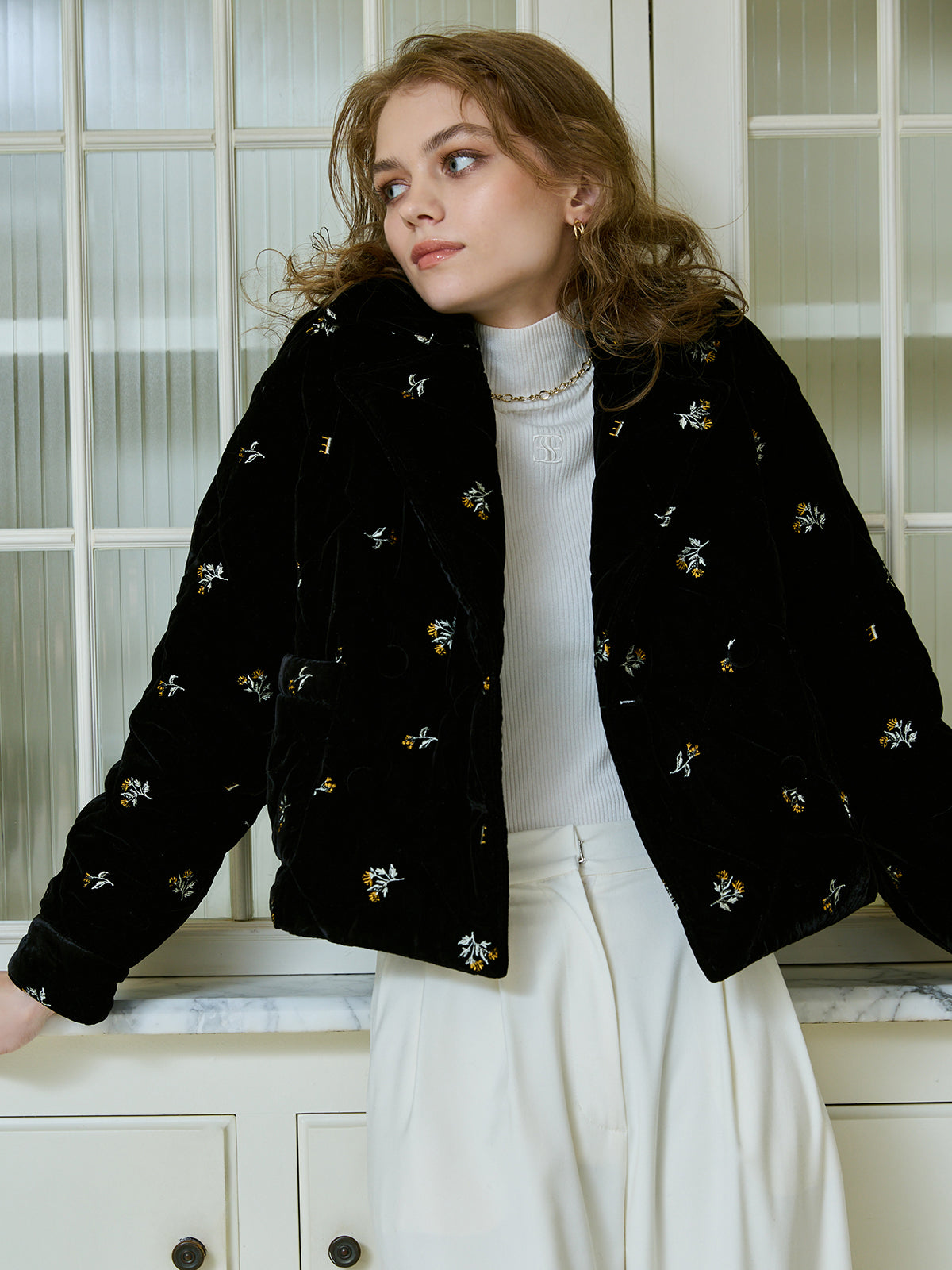 フワラーモチーフベルベットキルティングジャケット