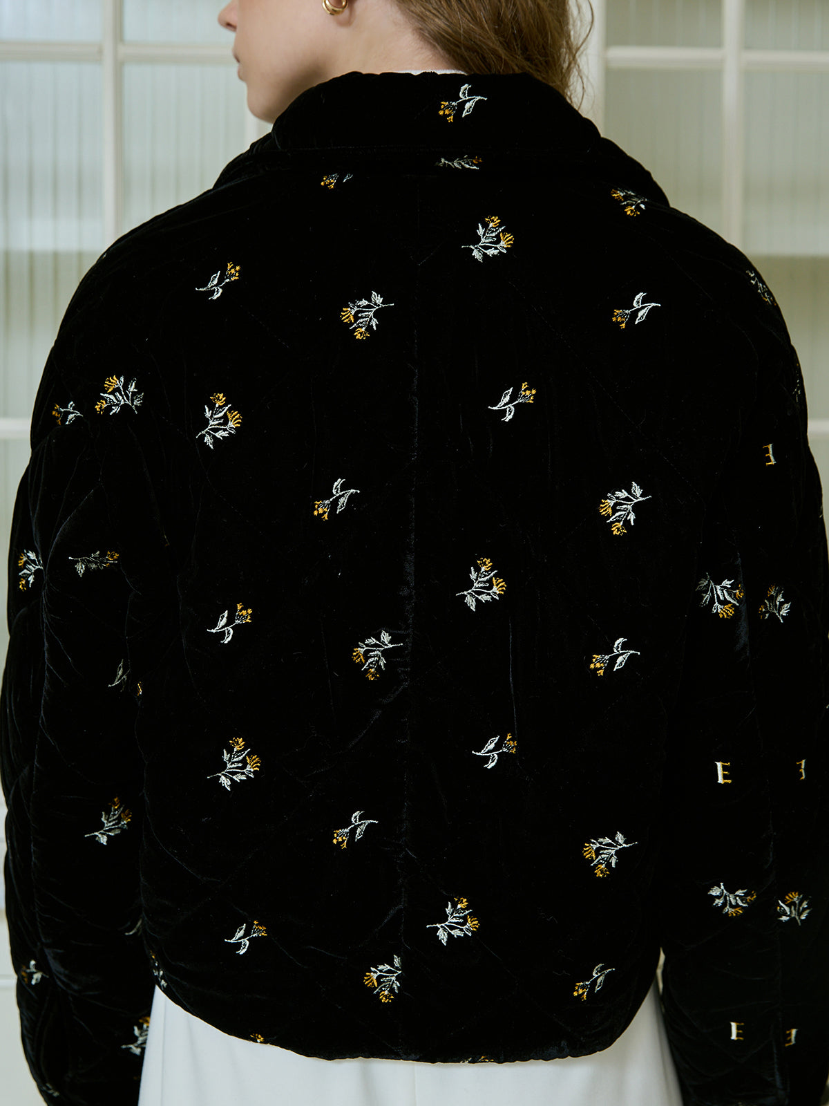 フワラーモチーフベルベットキルティングジャケット