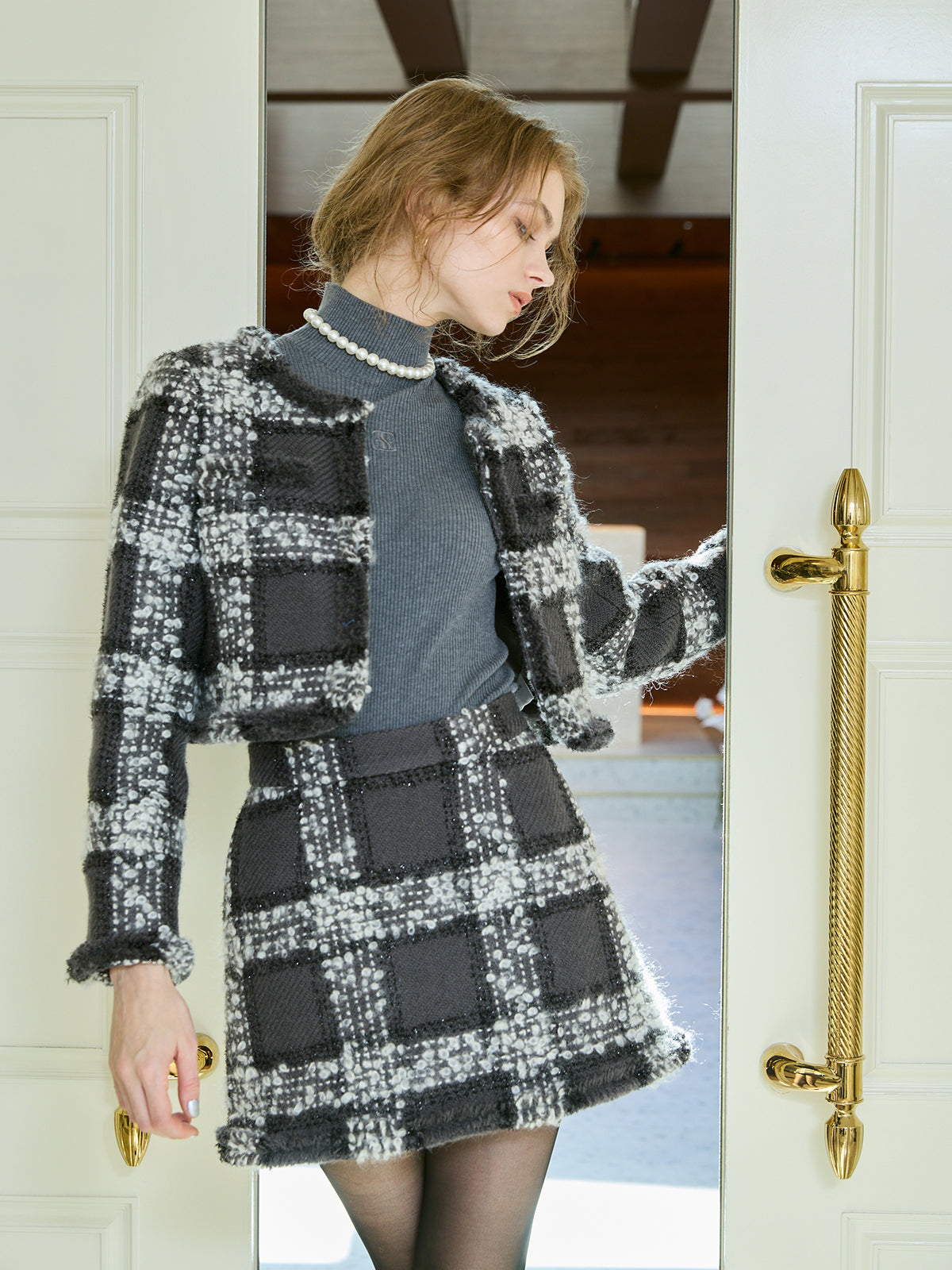 MODEL:175cm／COLOR:GREY／SIZE:F