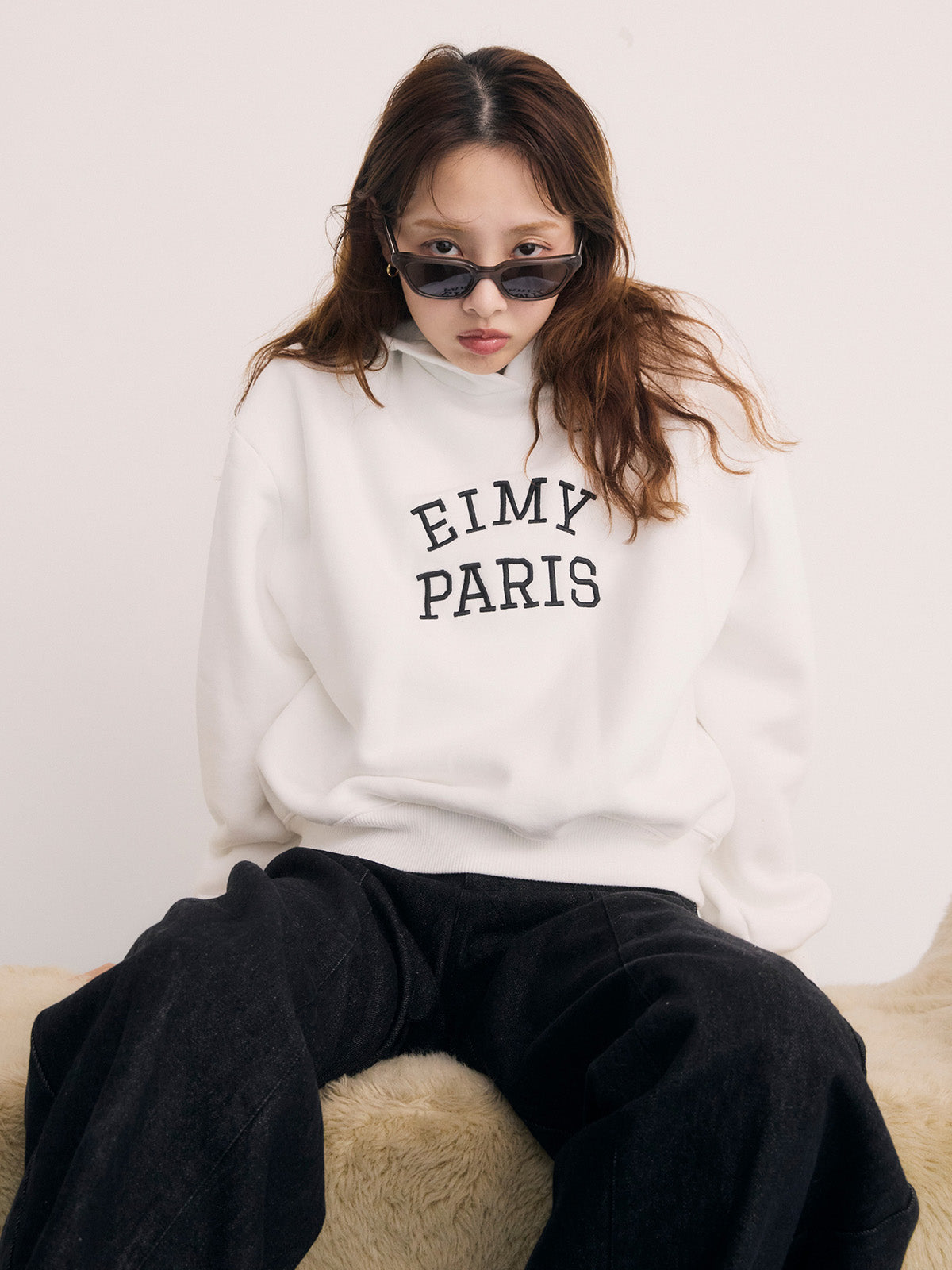 EIMY PARISロゴフーディー