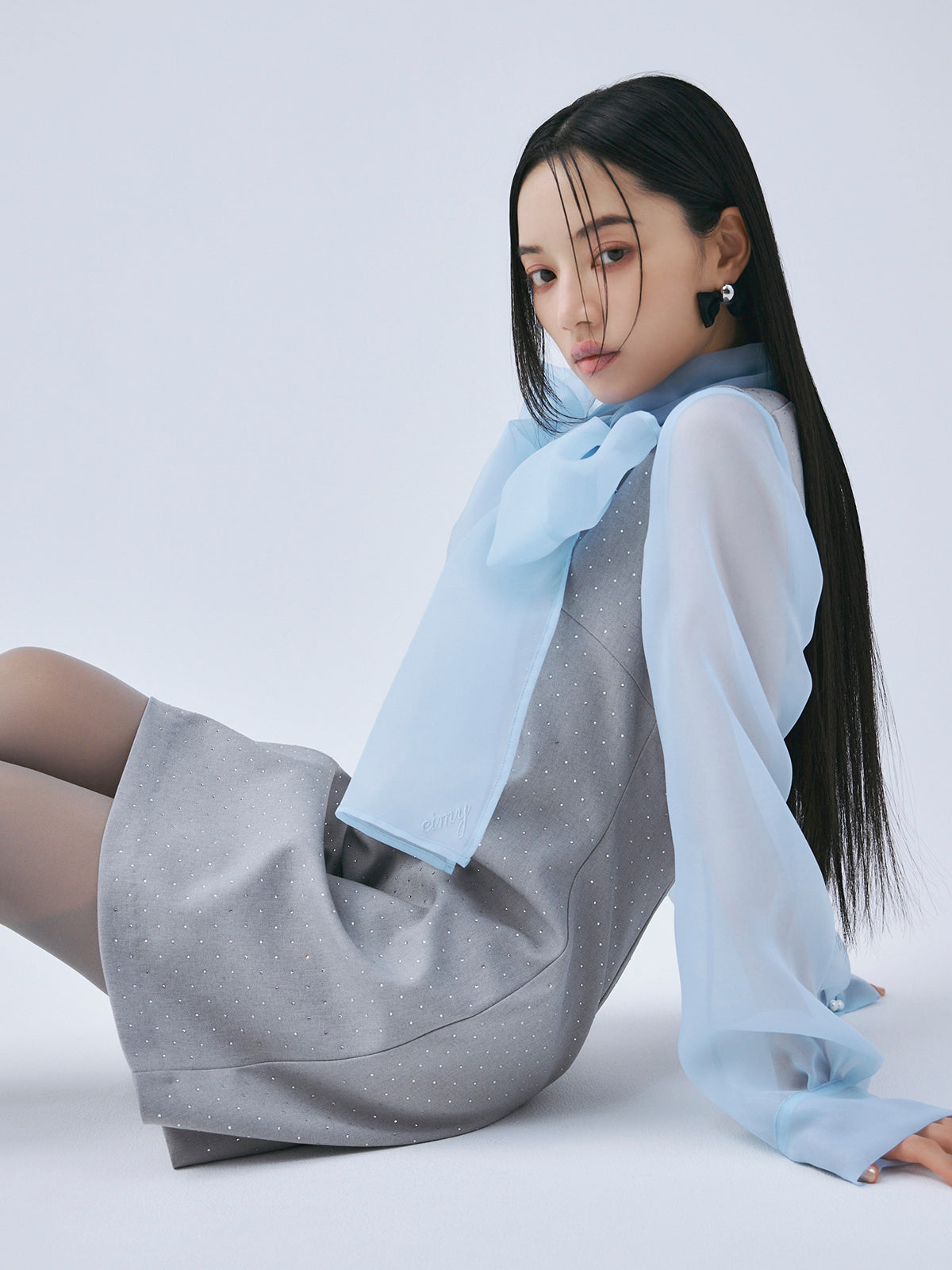 ビジュートリムミニワンピース