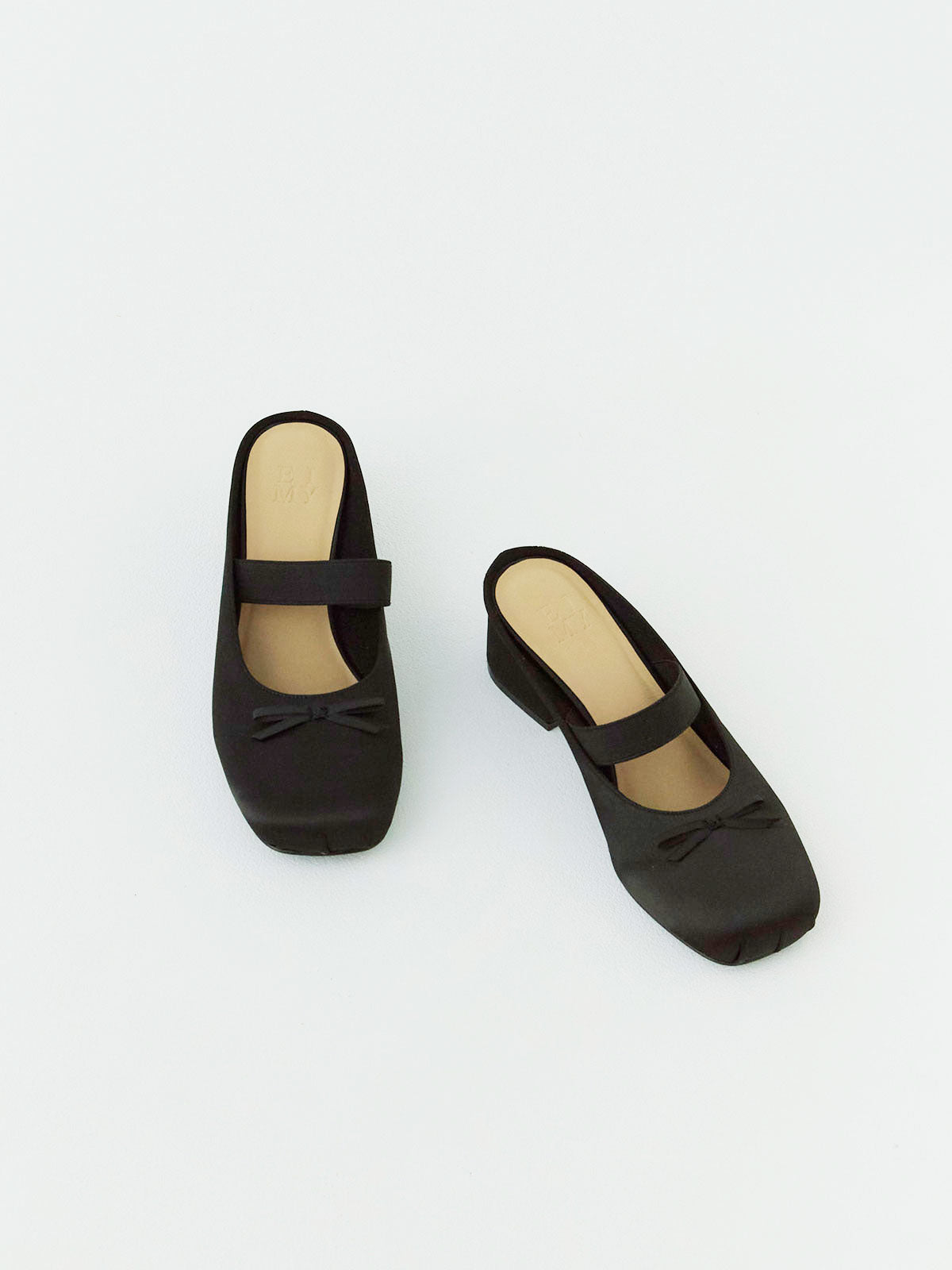 サテンリボンミュール