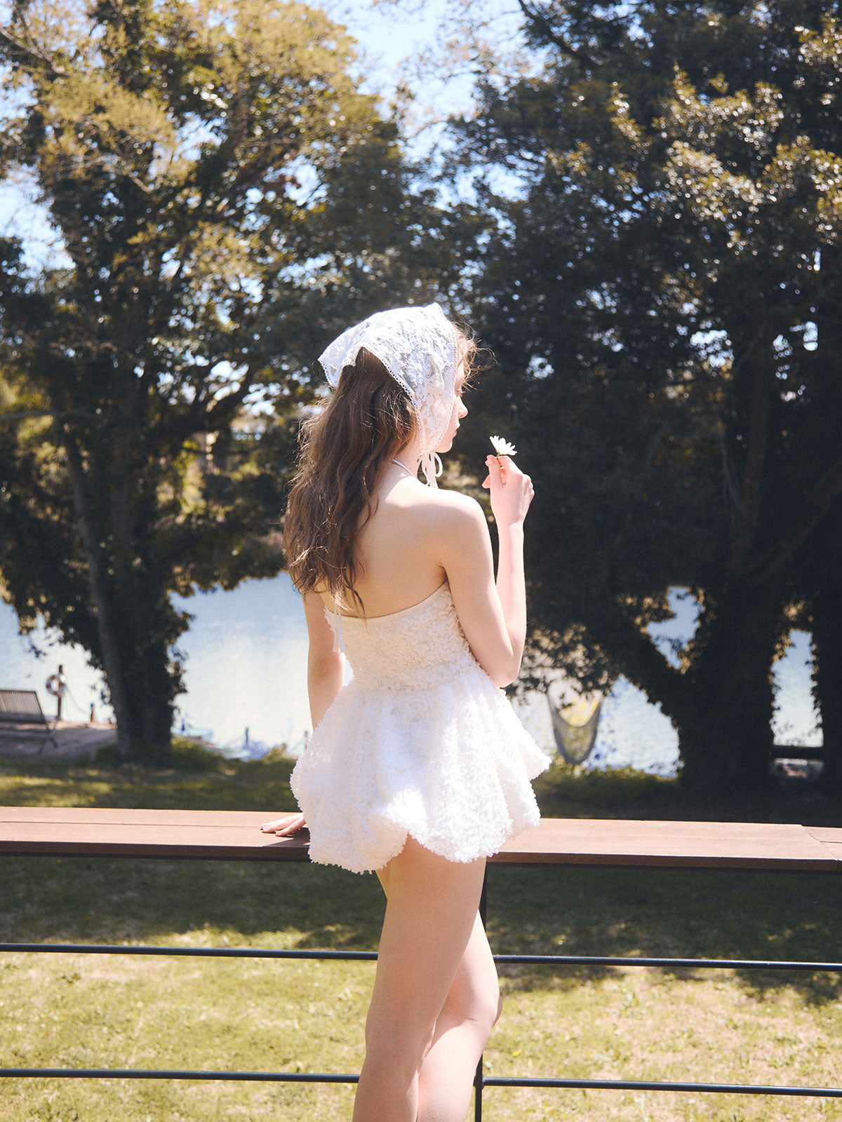 フラワーモチーフバルーンワンピース