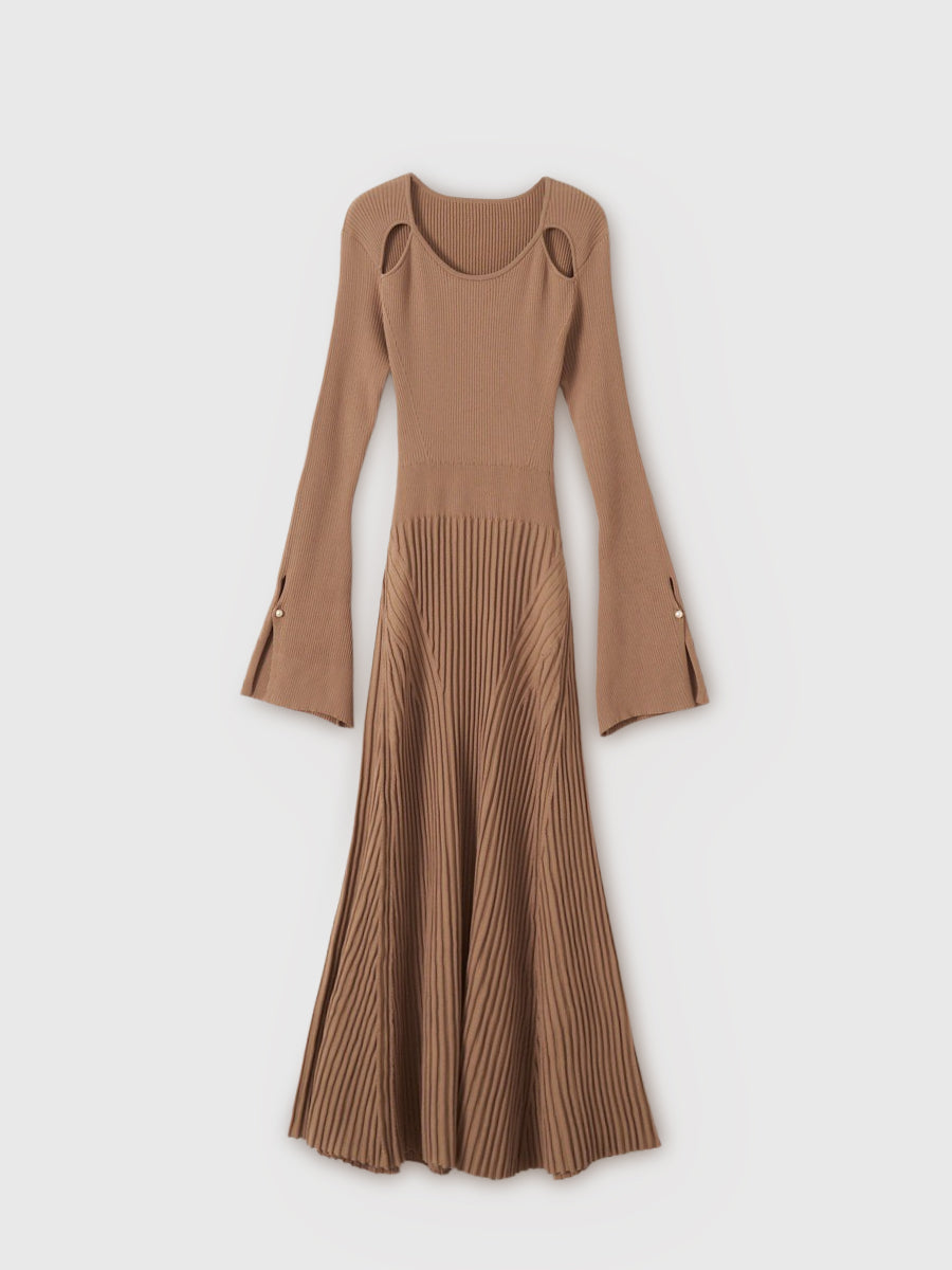 リブニットフレアワンピース