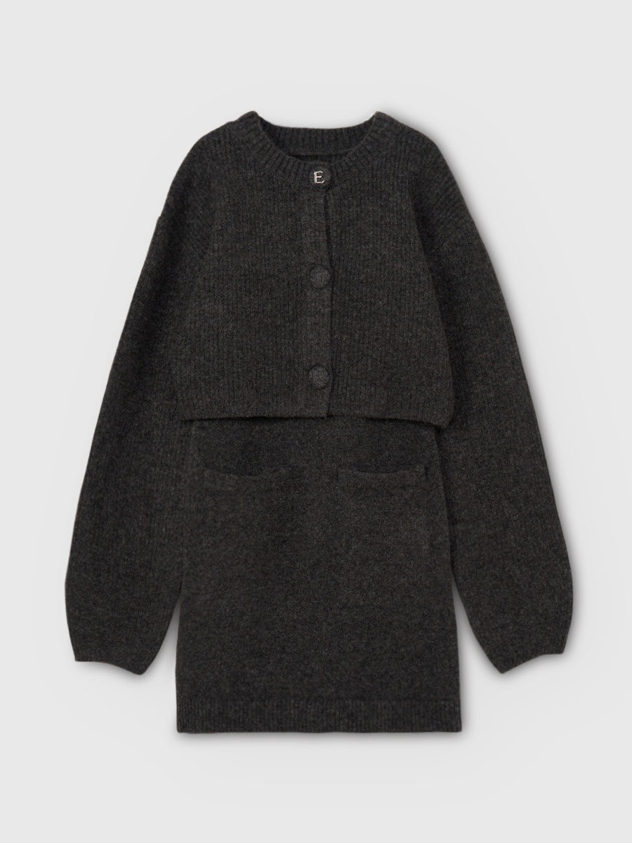 ロゴボタンニットセットワンピース