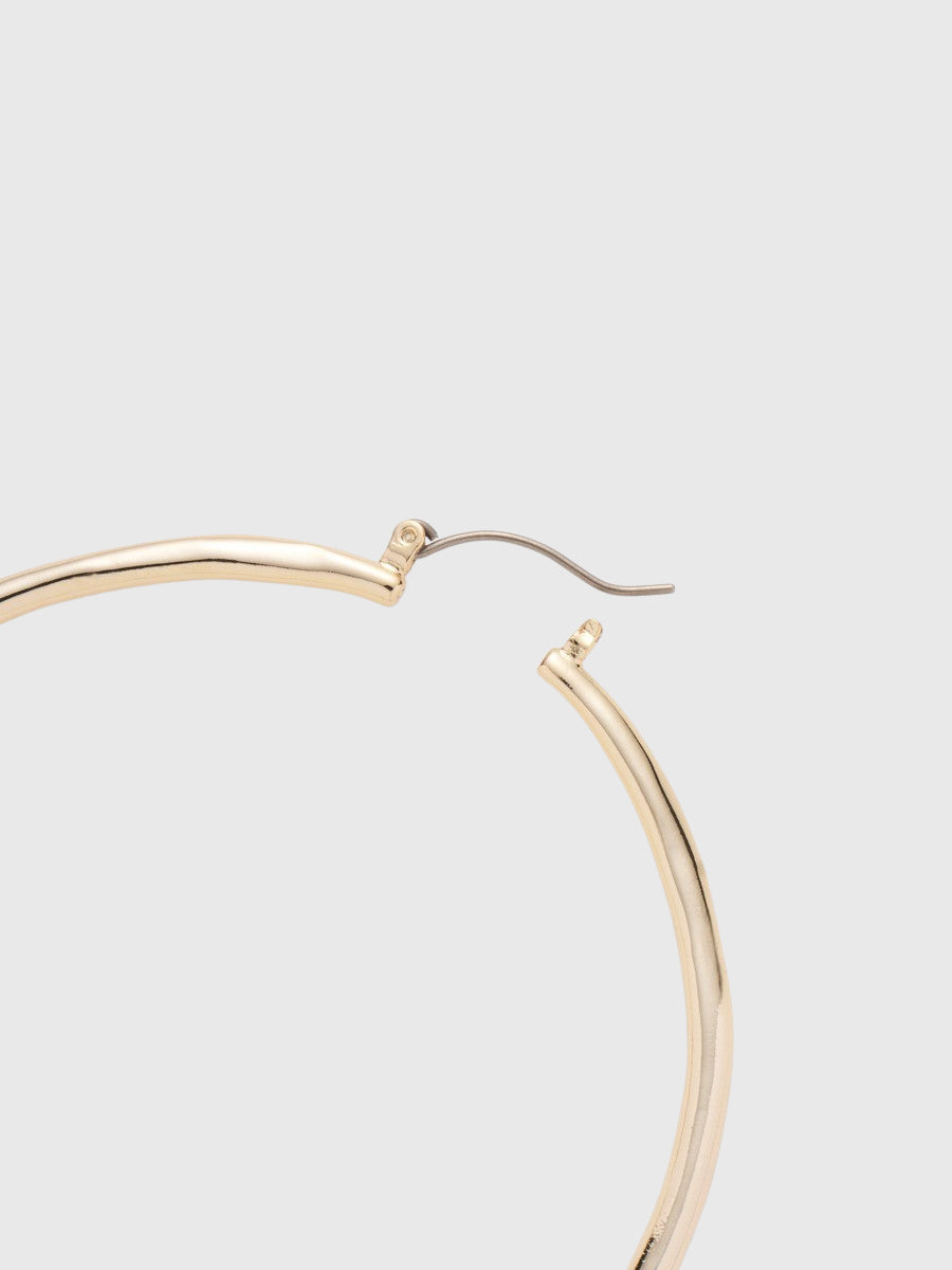 ニュアンスメタルピアス