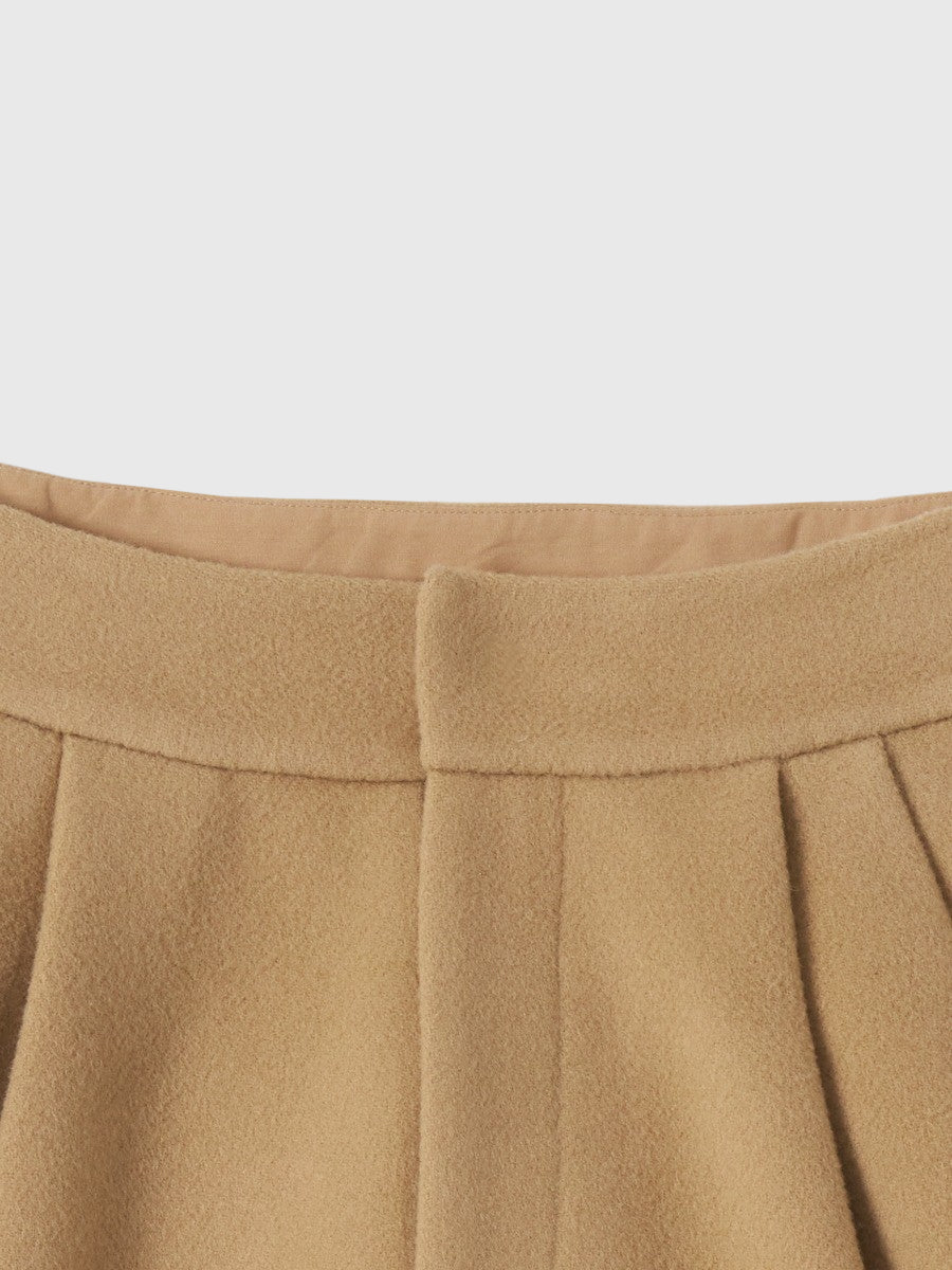 ウールタックショートパンツ
