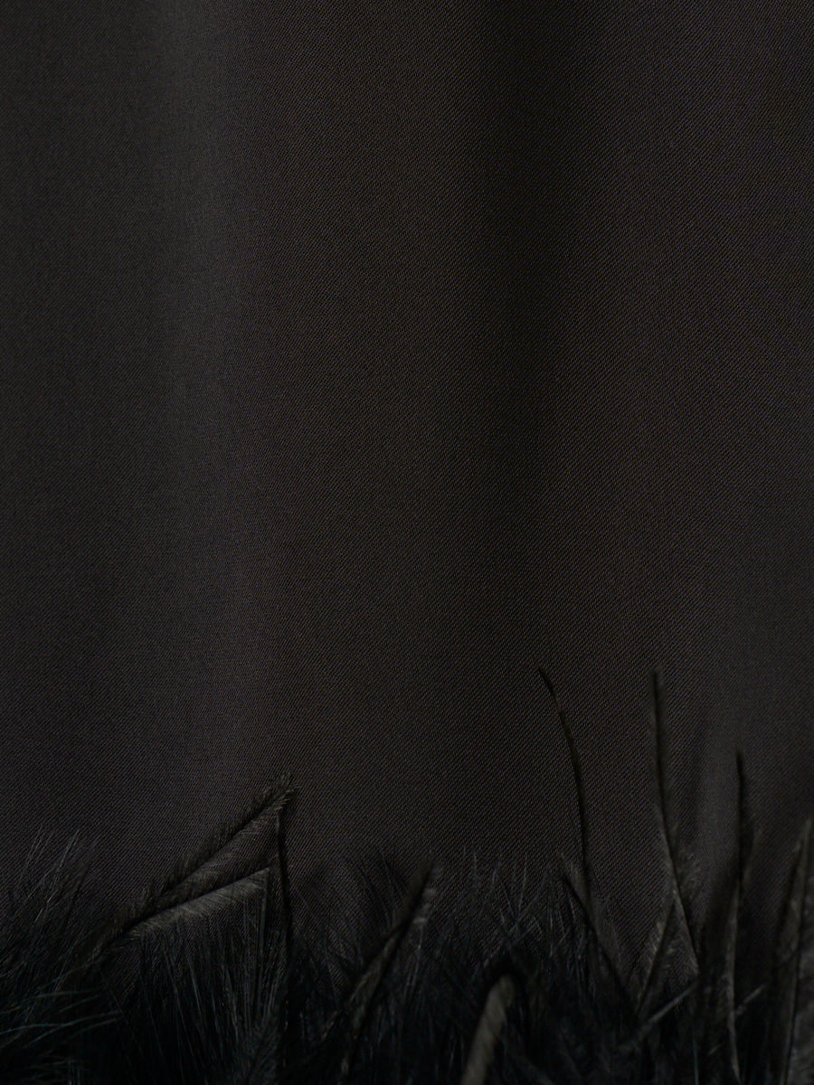 フェザートリムサテンストレートスカート