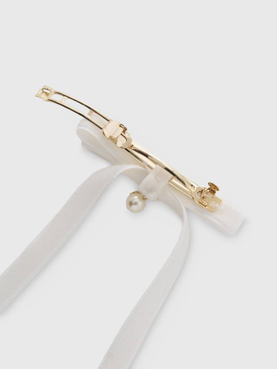 ベロアリボンチャームバレッタ