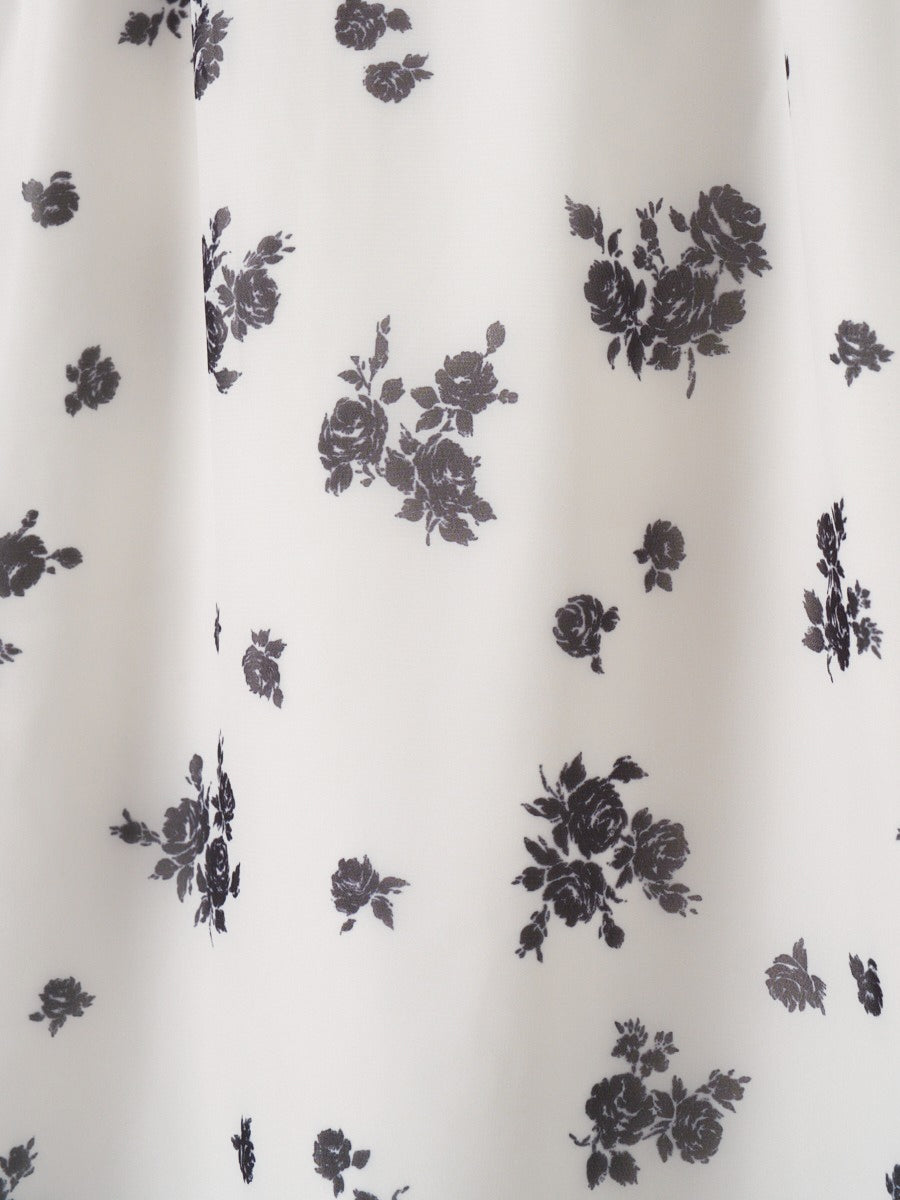 モノトーンフラワーシアースリーブドレス