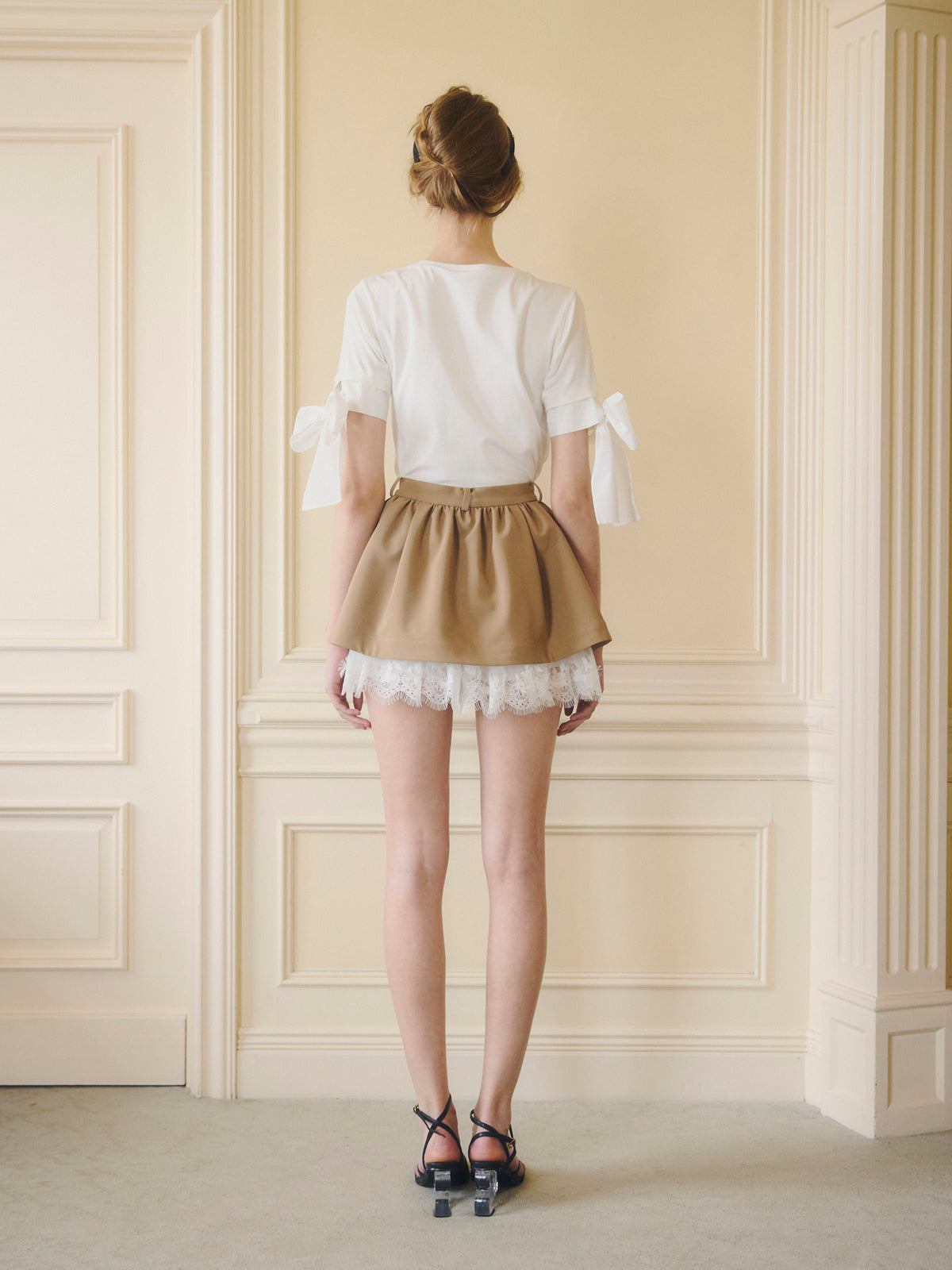 ATTACHED PAPILLON RIBBON TEELARA