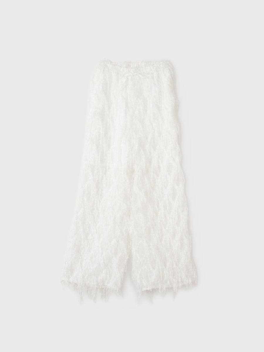 COLOR:WHITE