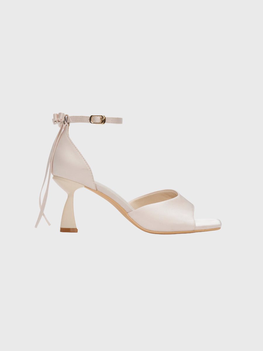 PAPILLON RIBBON SANDALS