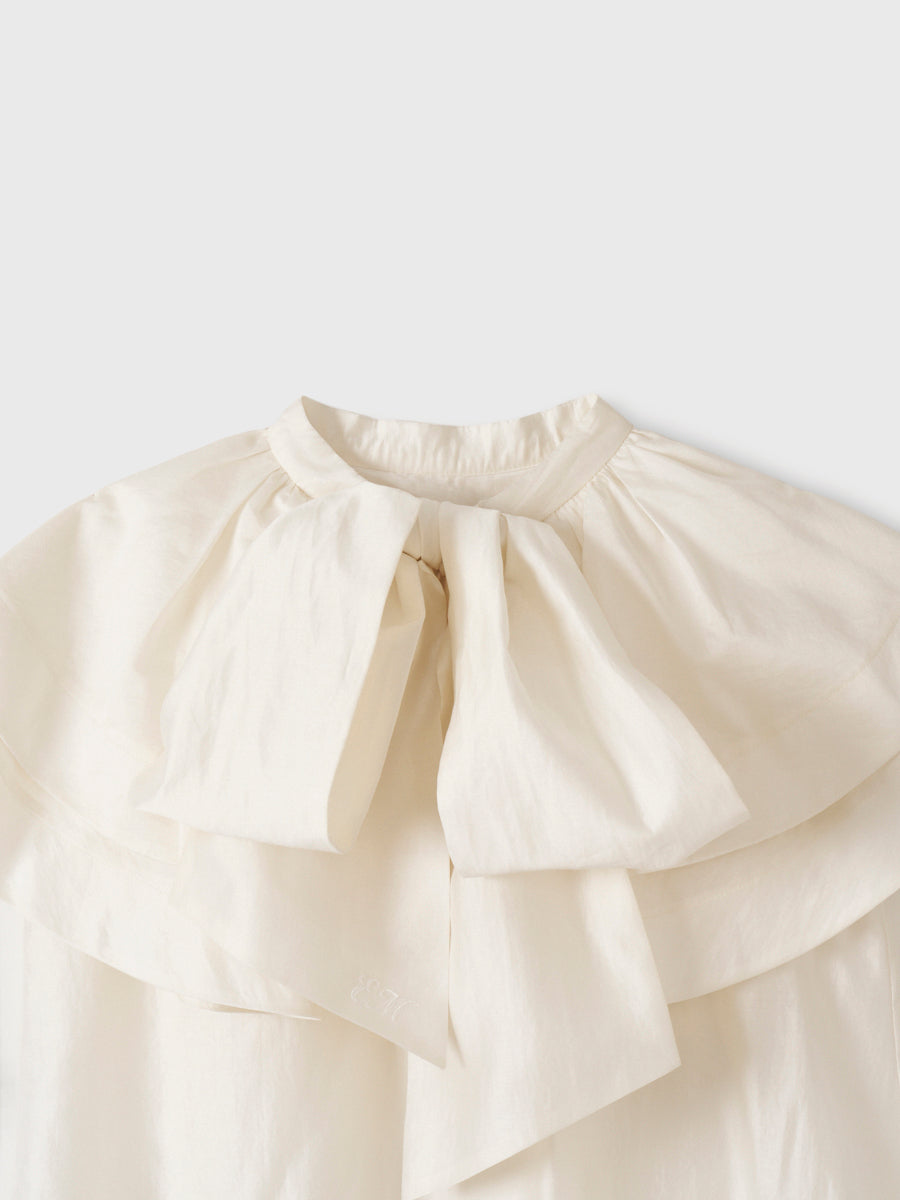E.M RIBBON CAPE BLOUSE