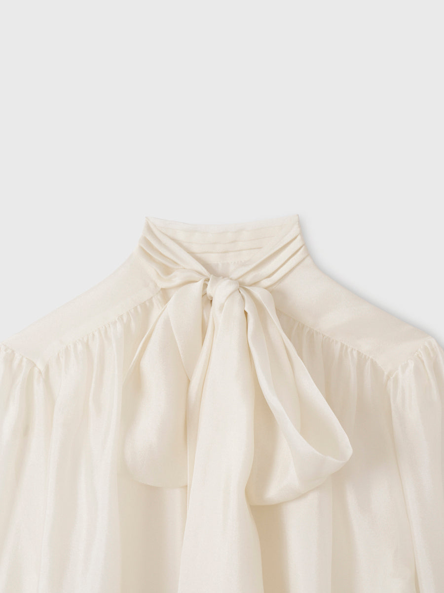 E.M TUCK AIRY TIE SHIRT