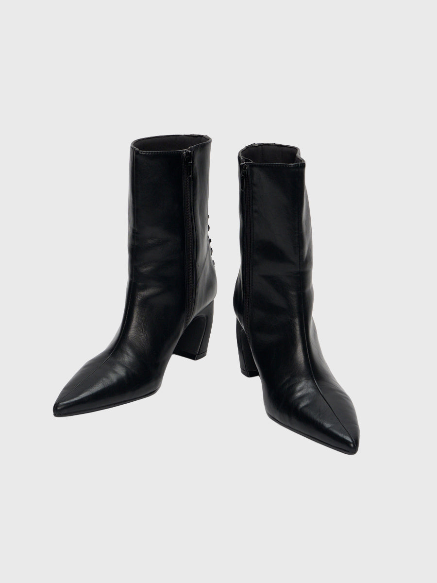 LACE UP SHORT BOOTS