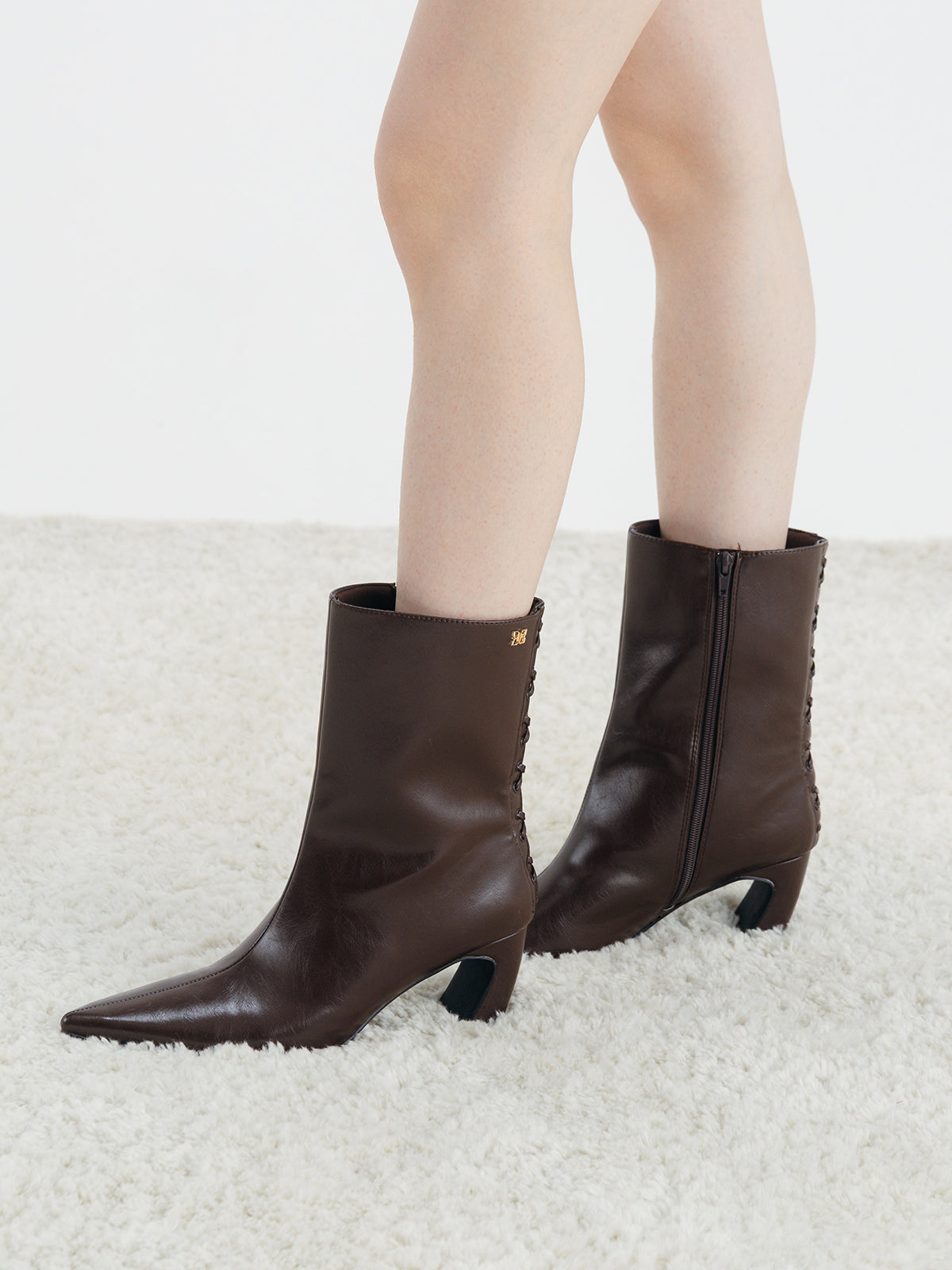 LACE UP SHORT BOOTS