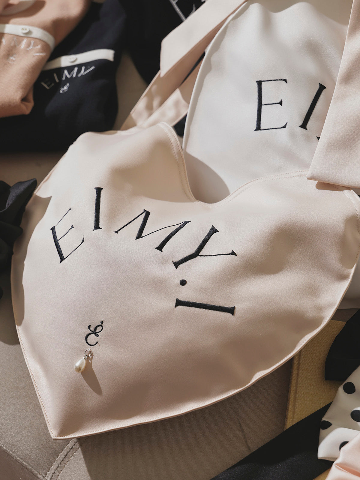 【EIMY MARKET】HEART BAG