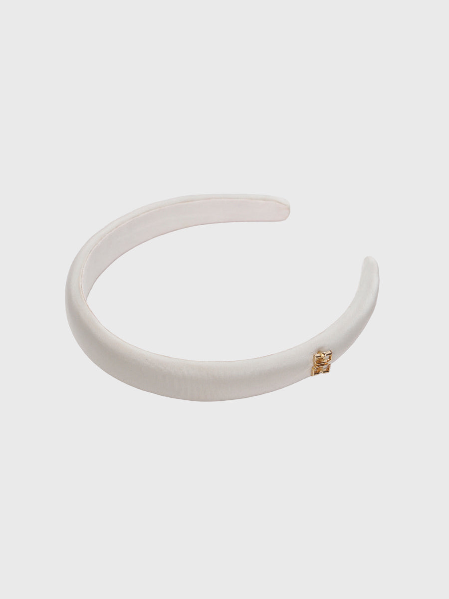 COLOR:WHITE