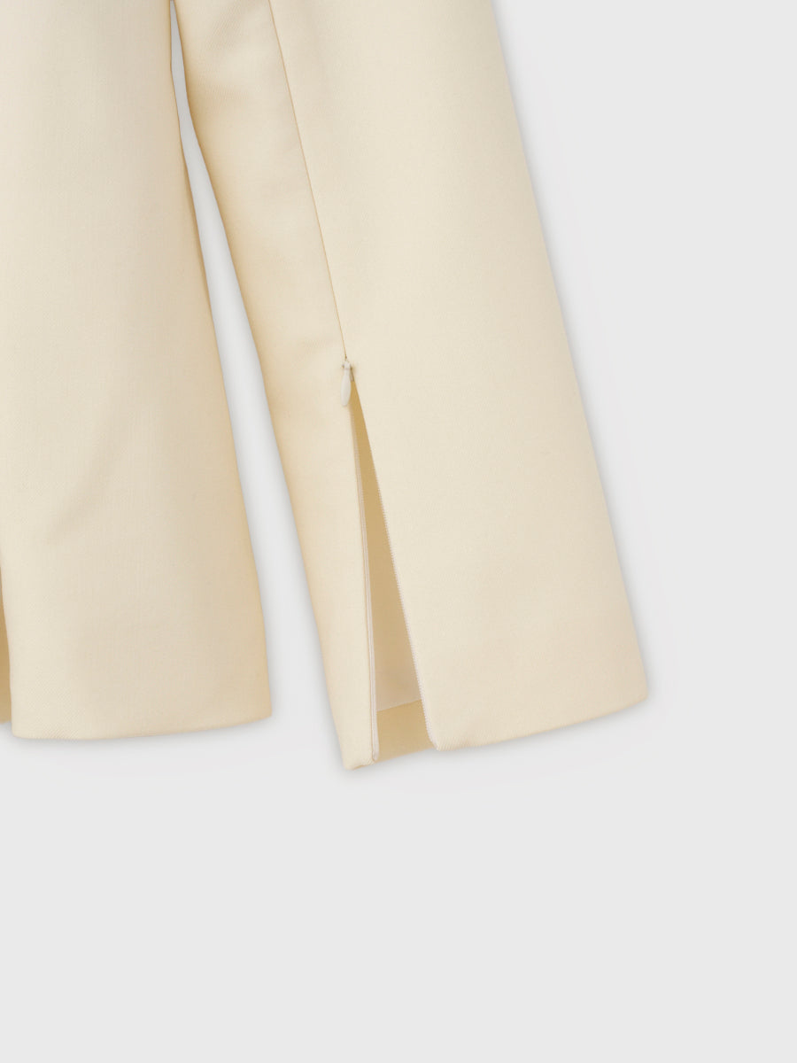 SLIT SLEEVE TAILORED JACKET