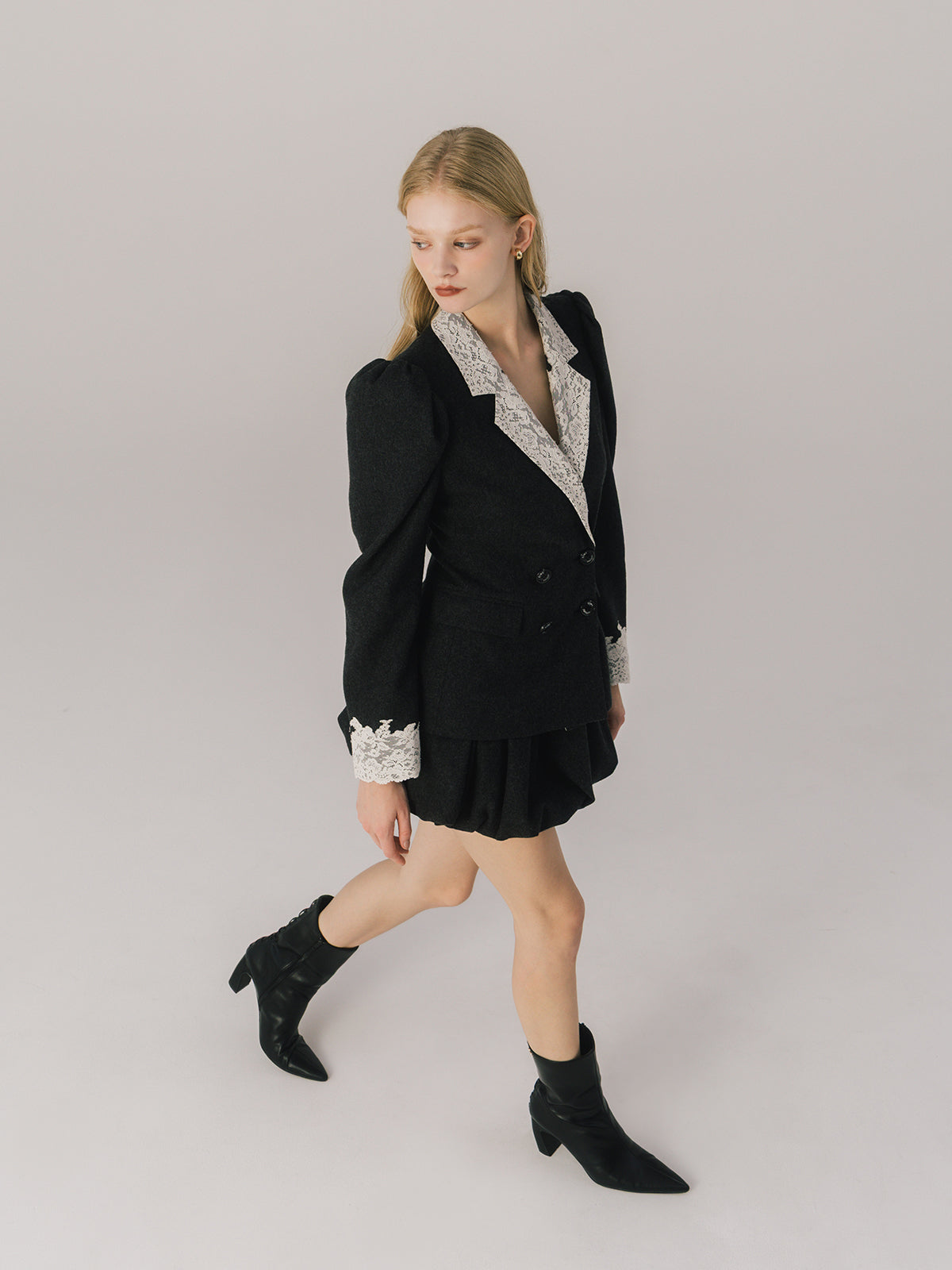 CLASSIC JACKET